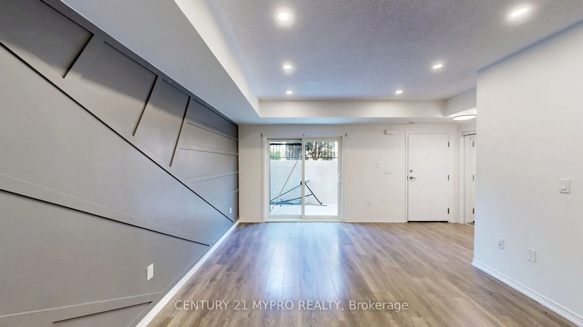 515 Kingbird Grove, #135