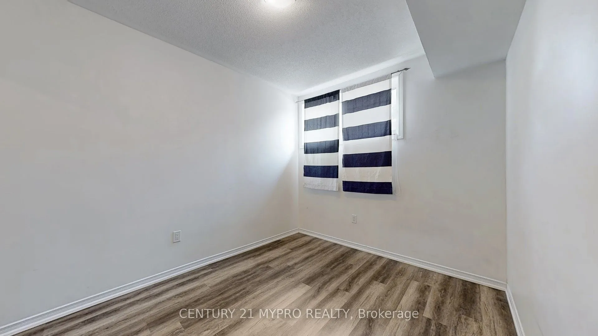 515 Kingbird Grove, #135