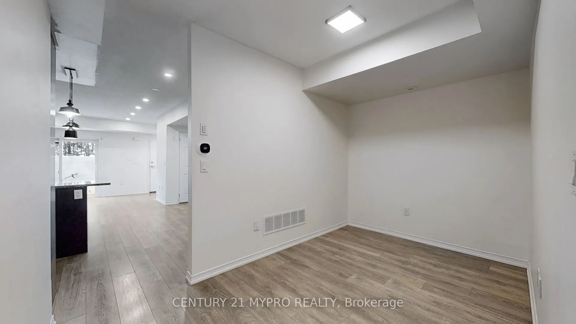 515 Kingbird Grove, #135