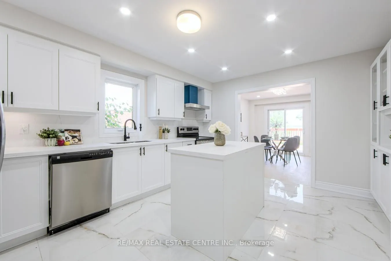 27 Rickaby Street