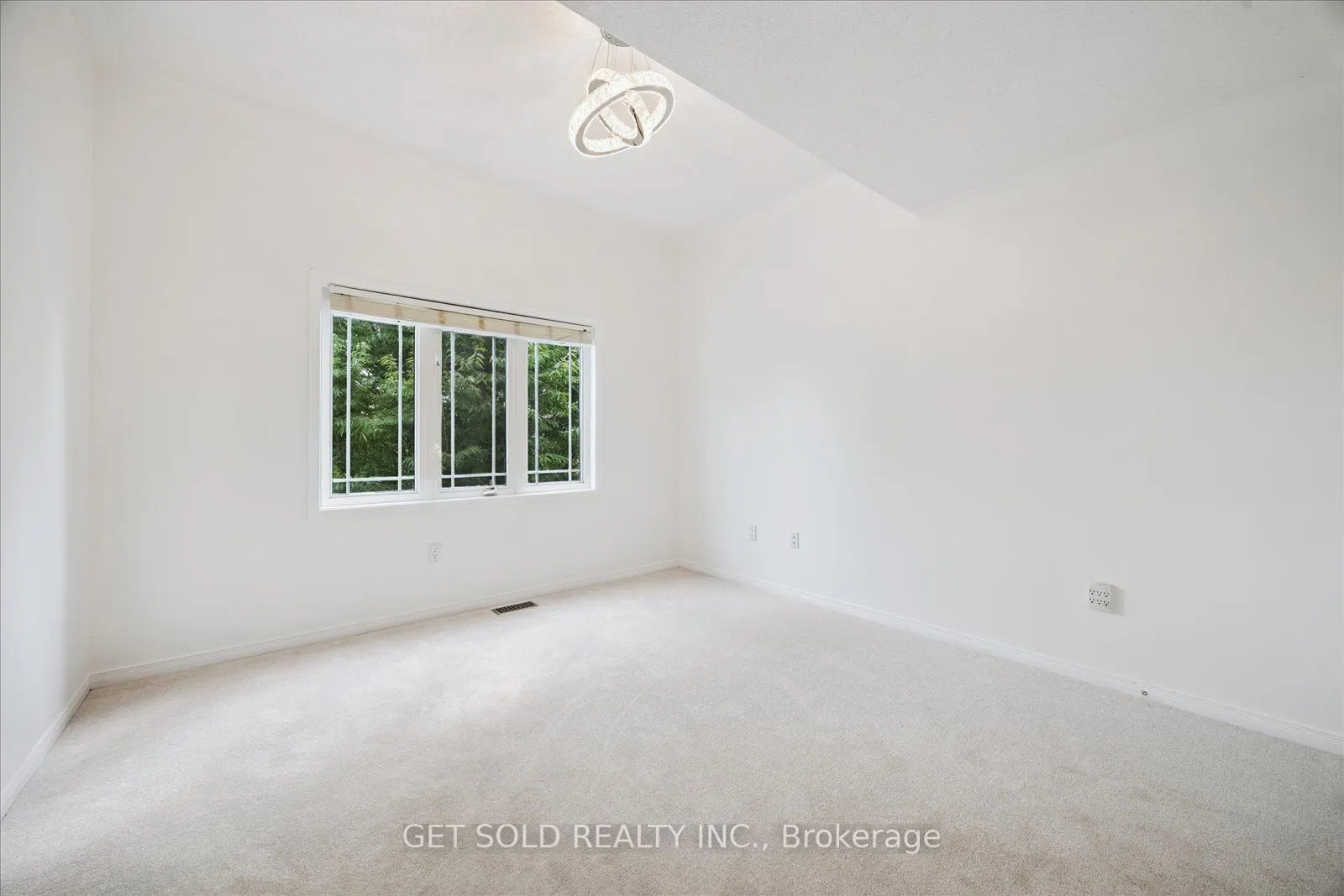 28 Barden Crescent