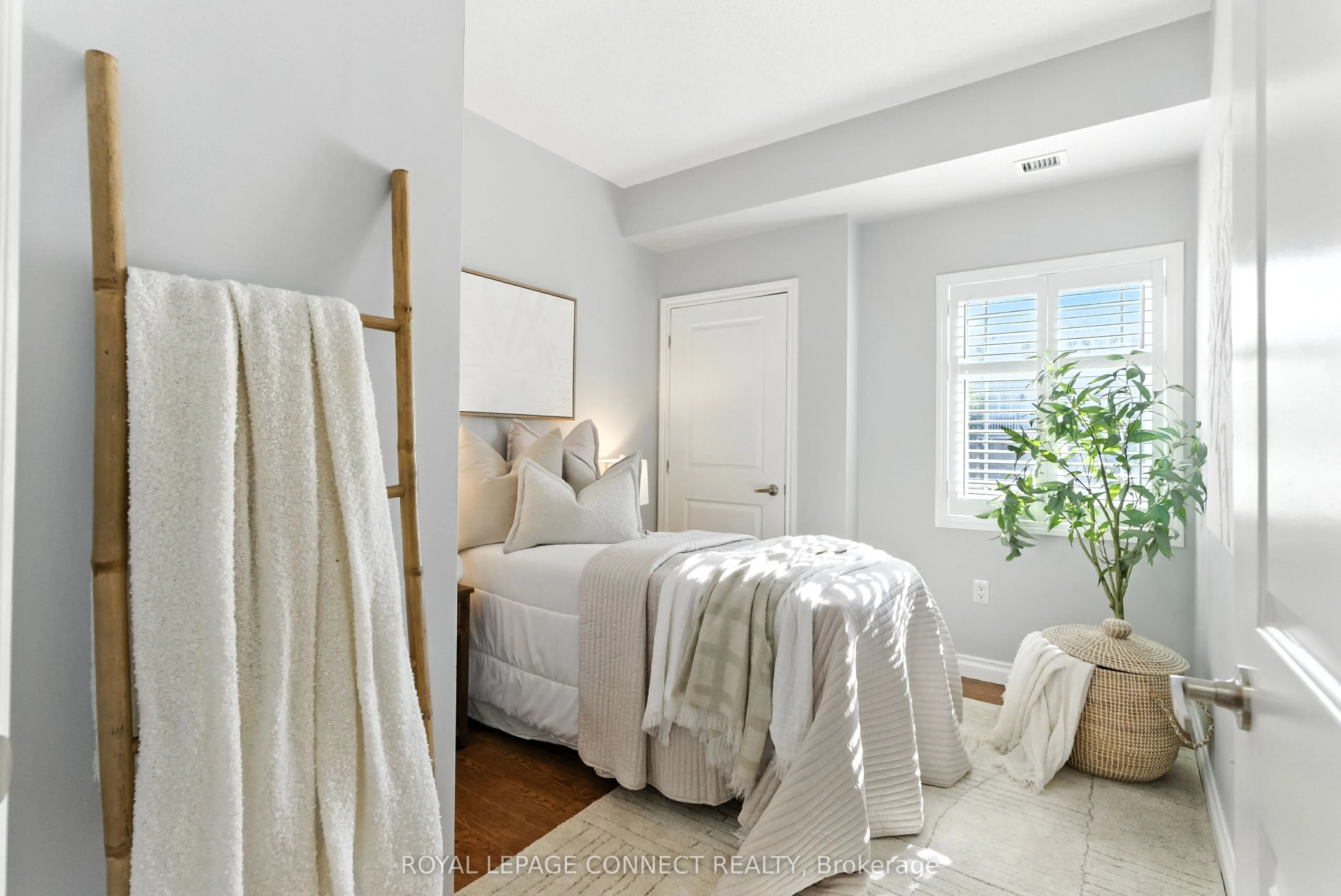 1 Sidney Lane, #107