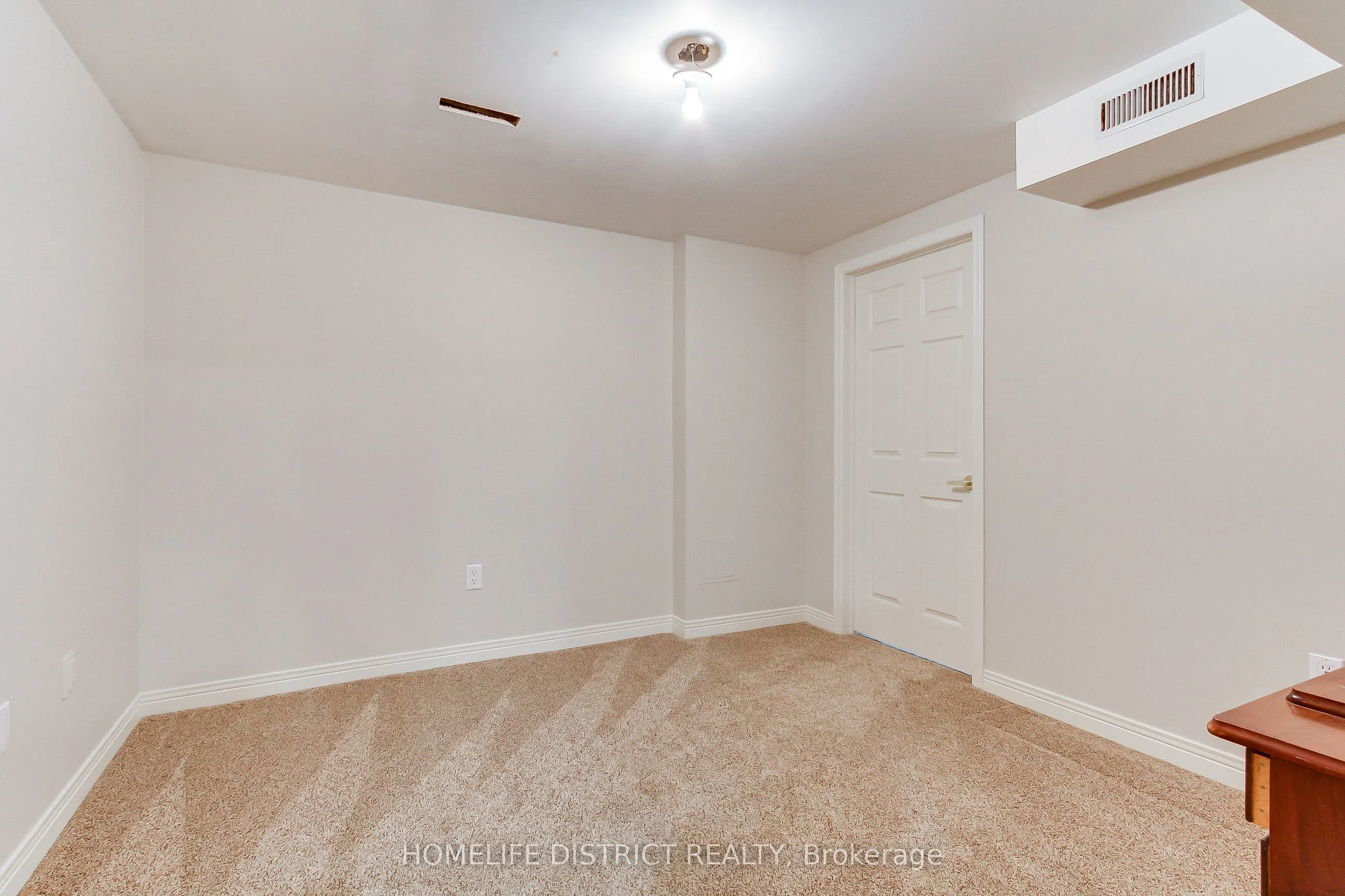 43 Daniels Crescent
