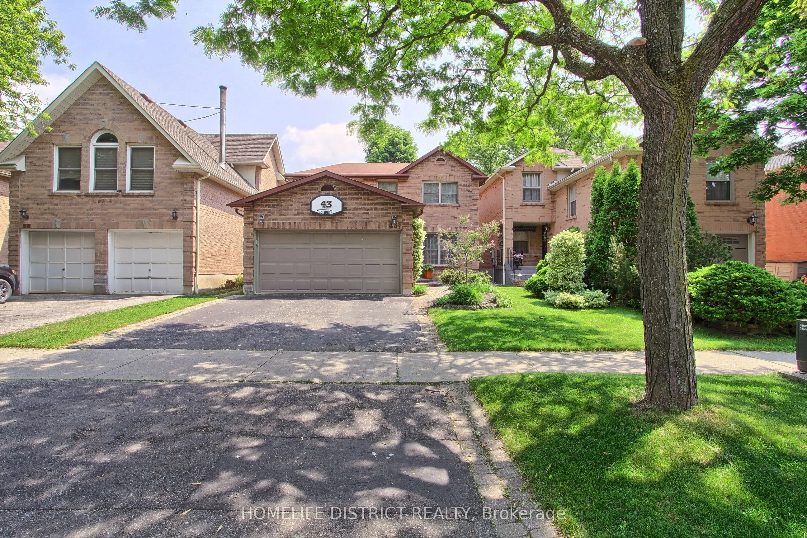 43 Daniels Crescent