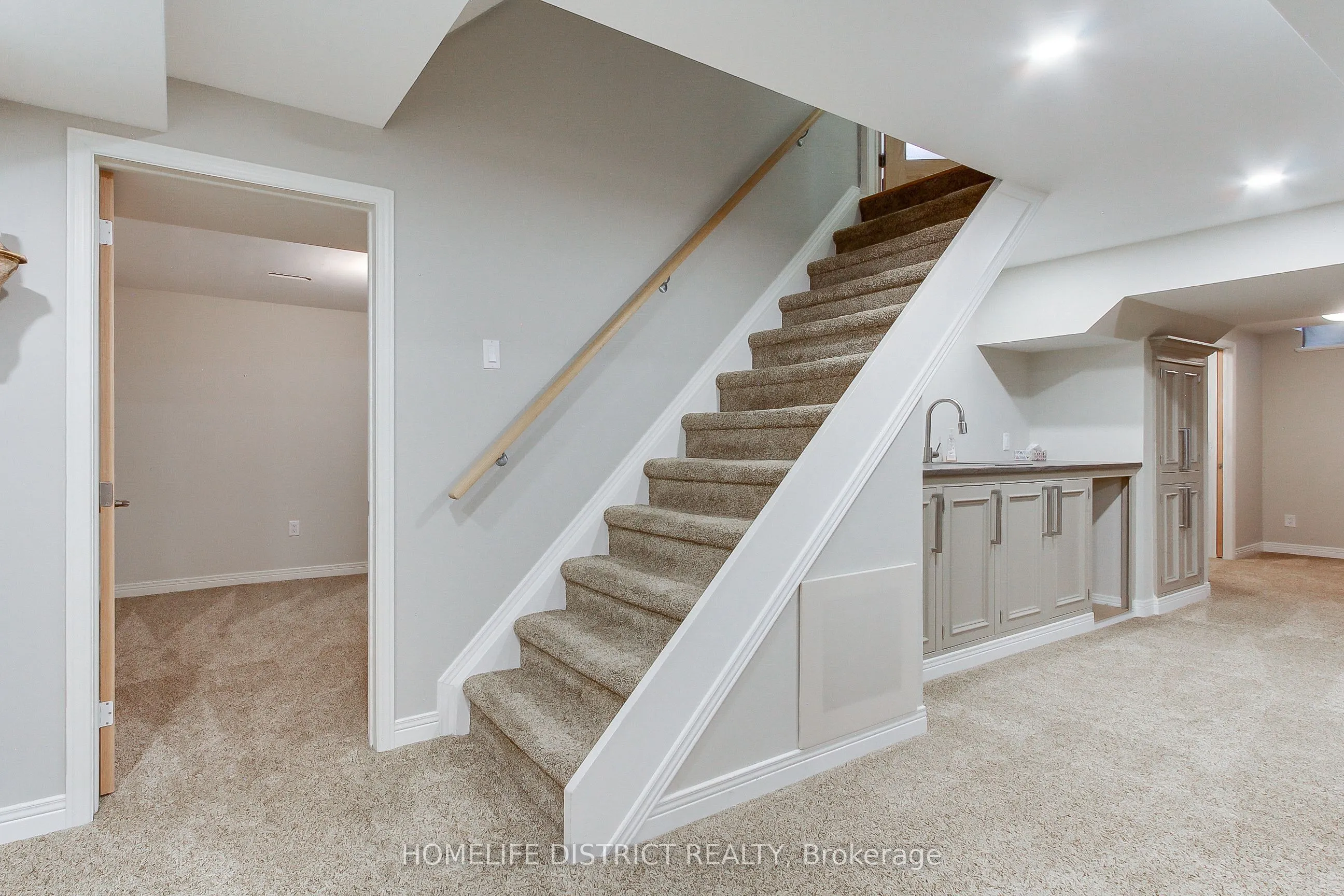 43 Daniels Crescent