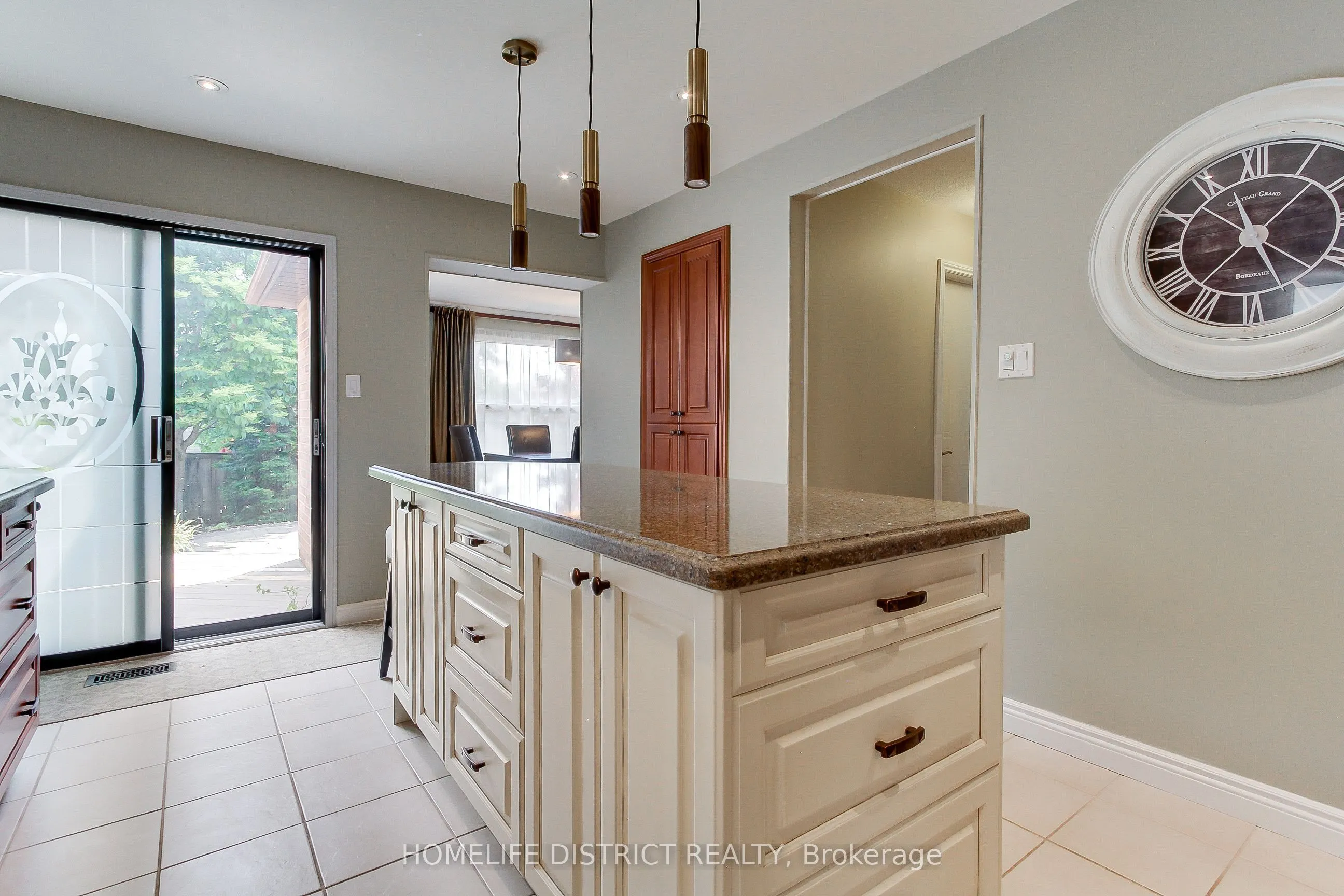 43 Daniels Crescent