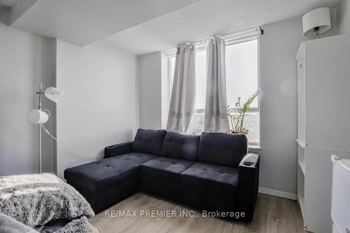 330 McCowan Road, #1114