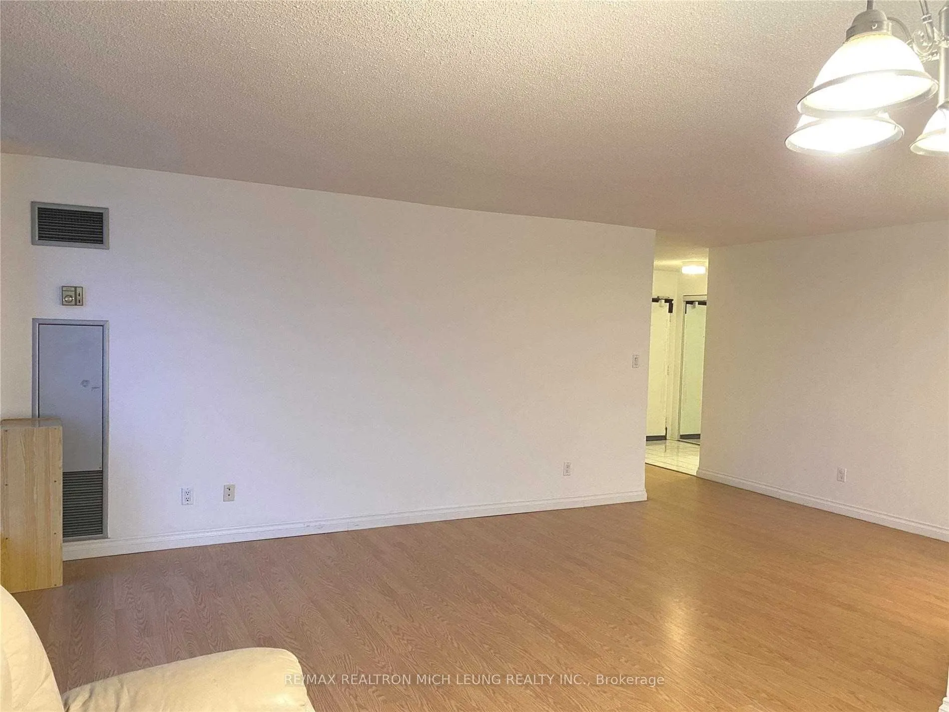 75 Bamburgh Circle, #1621