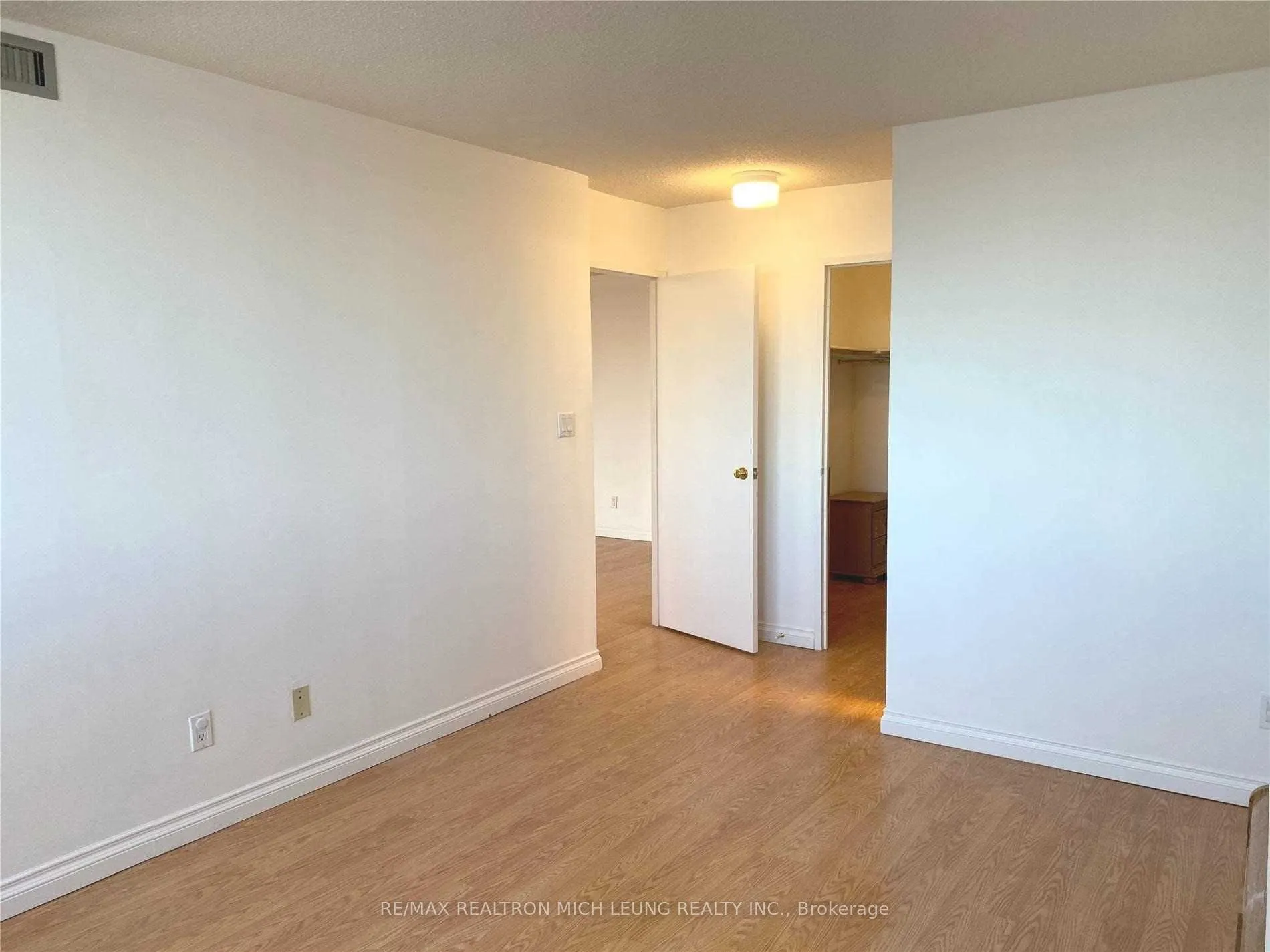 75 Bamburgh Circle, #1621