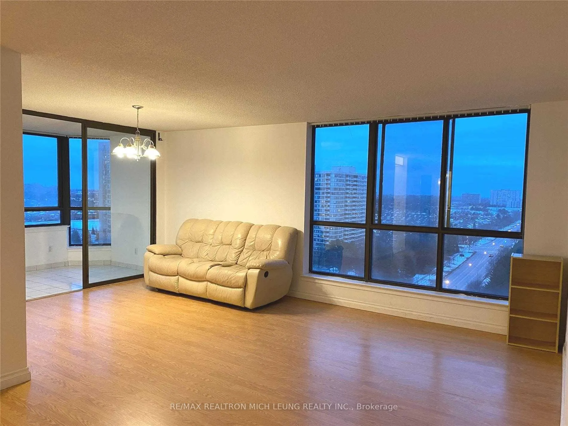 75 Bamburgh Circle, #1621