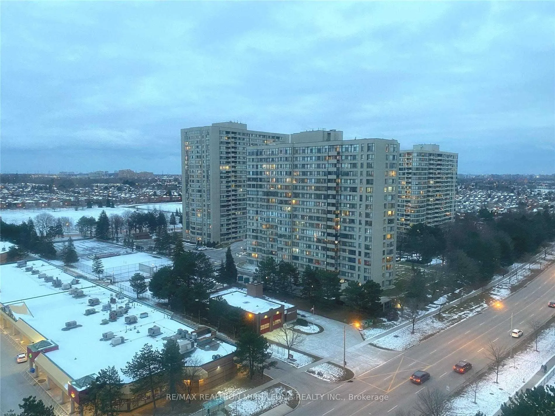 75 Bamburgh Circle, #1621