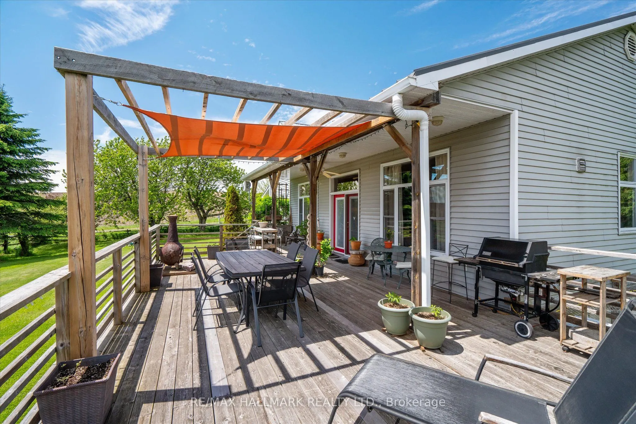 8473 Mercer Road