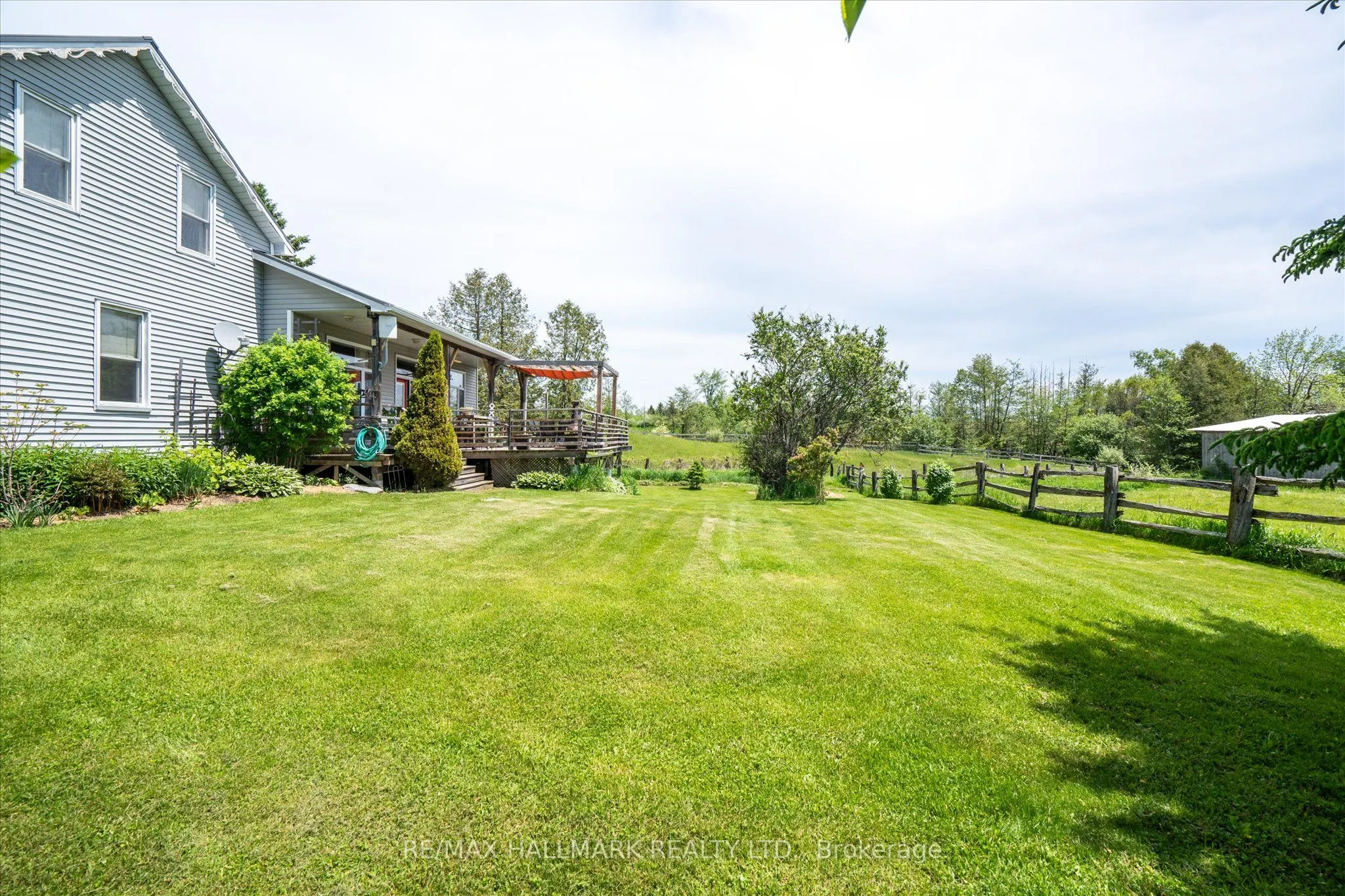 8473 Mercer Road