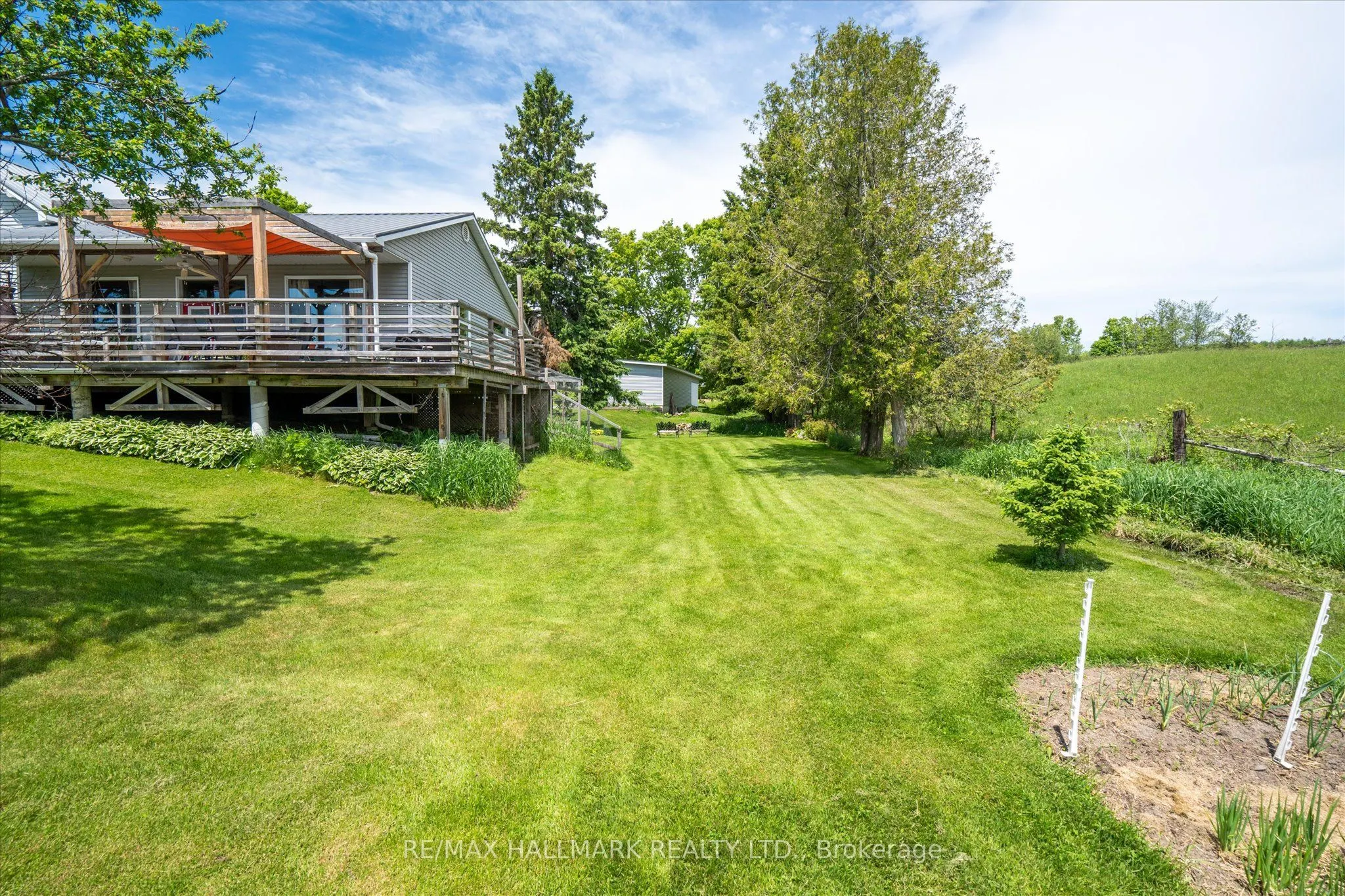 8473 Mercer Road