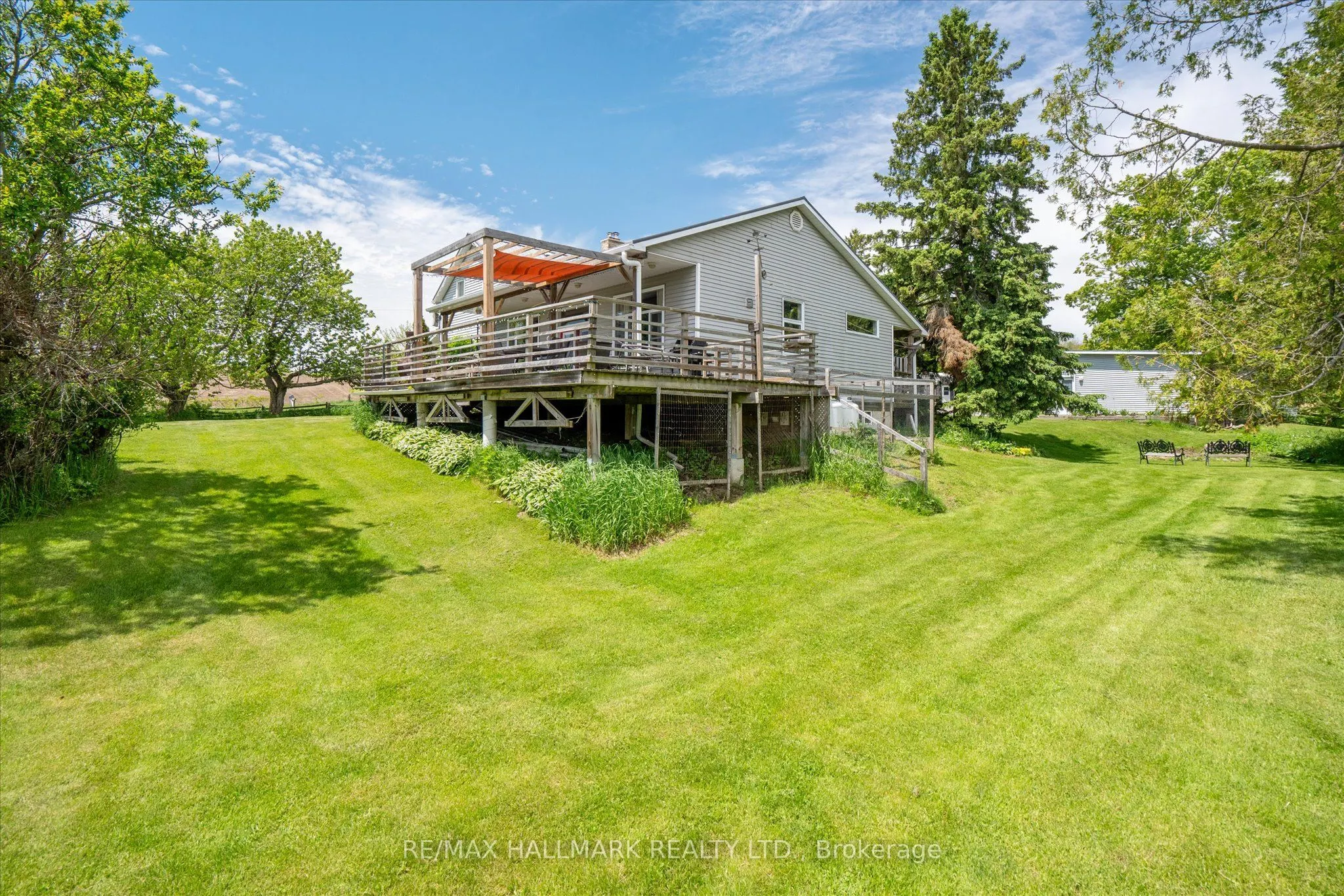 8473 Mercer Road