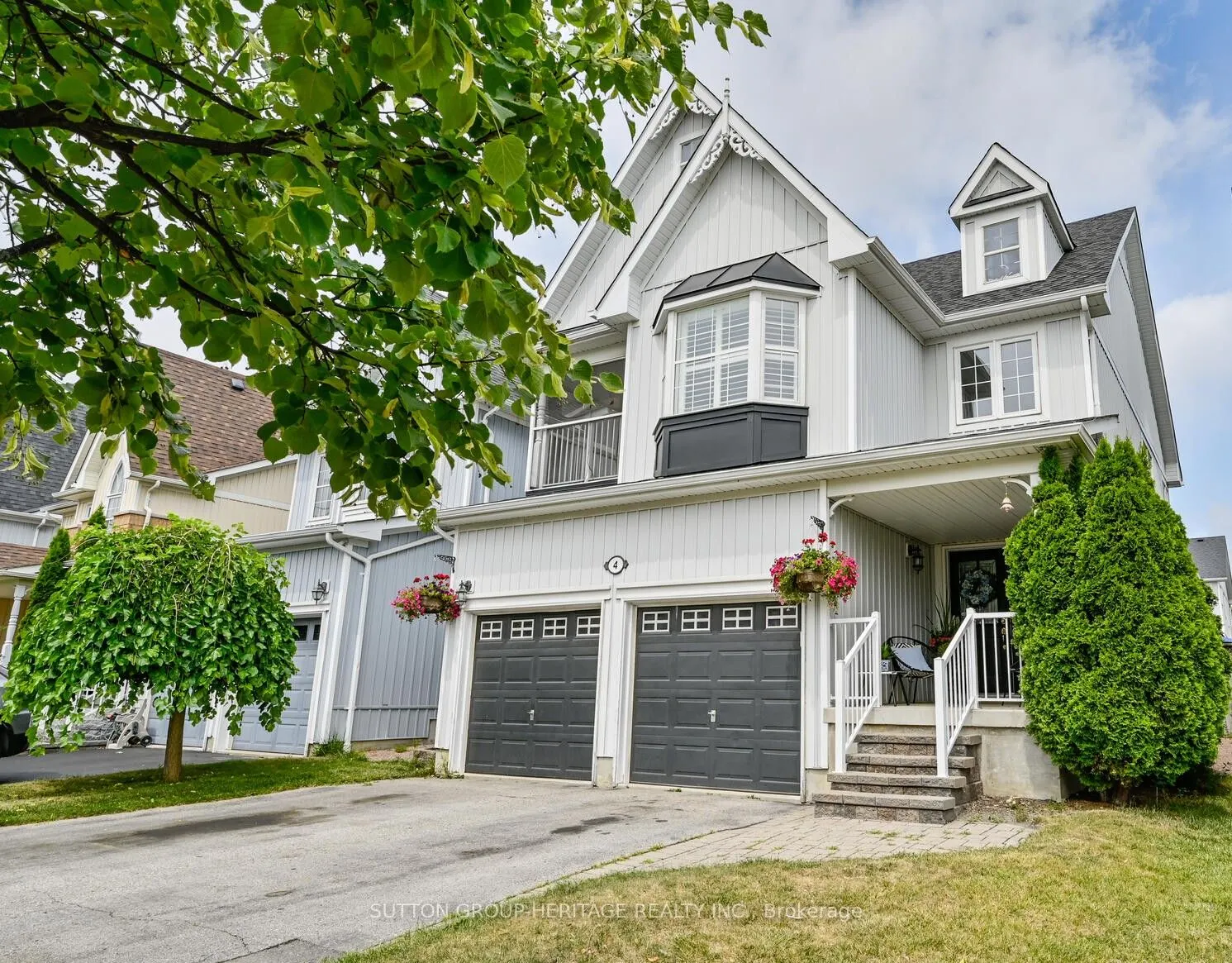 4 Barchester Crescent