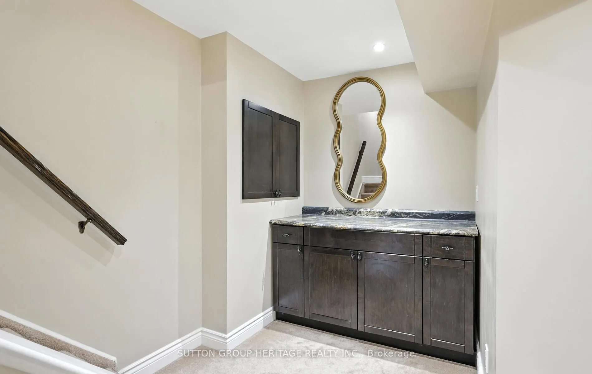 4 Barchester Crescent