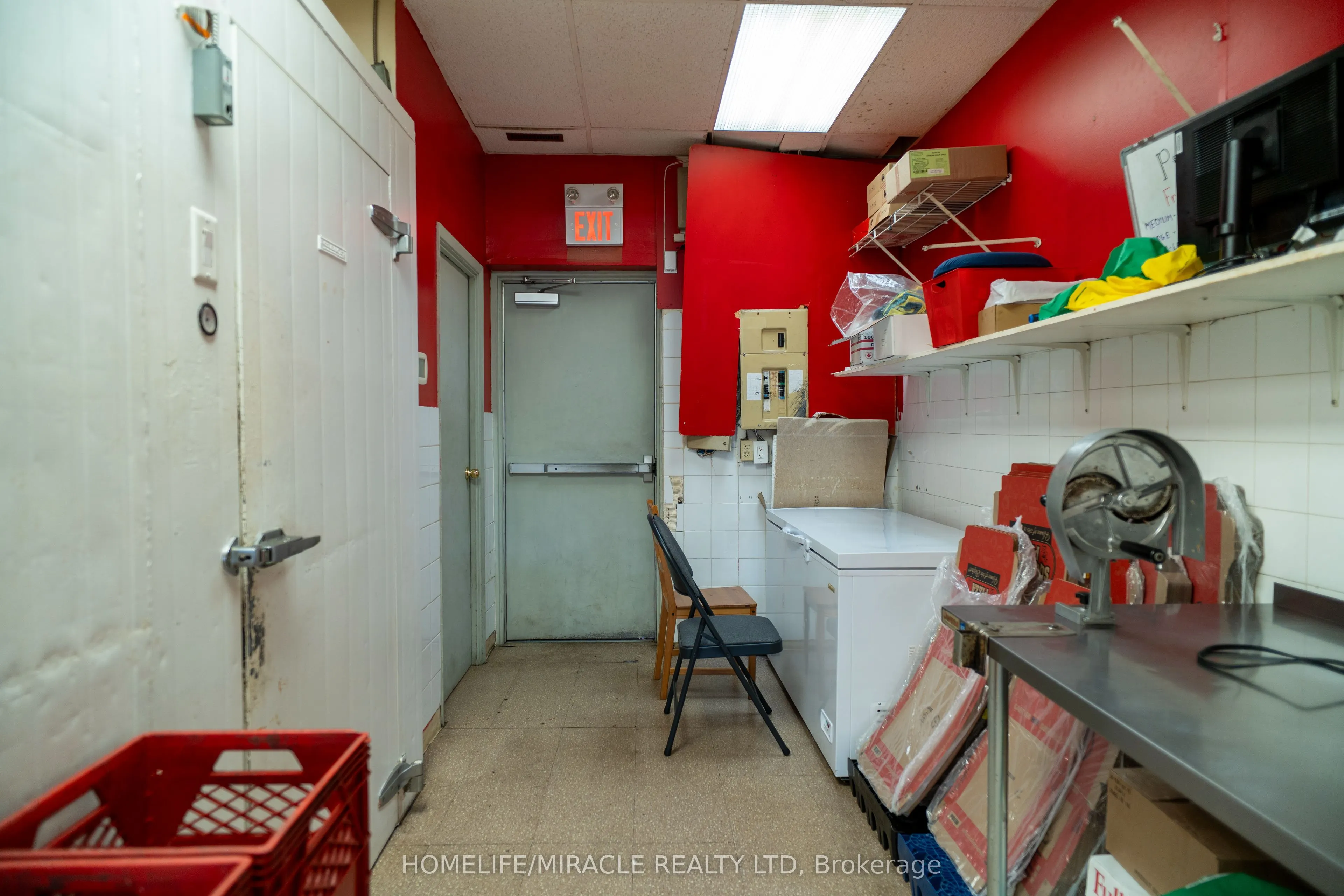 3 Harwood Avenue S
