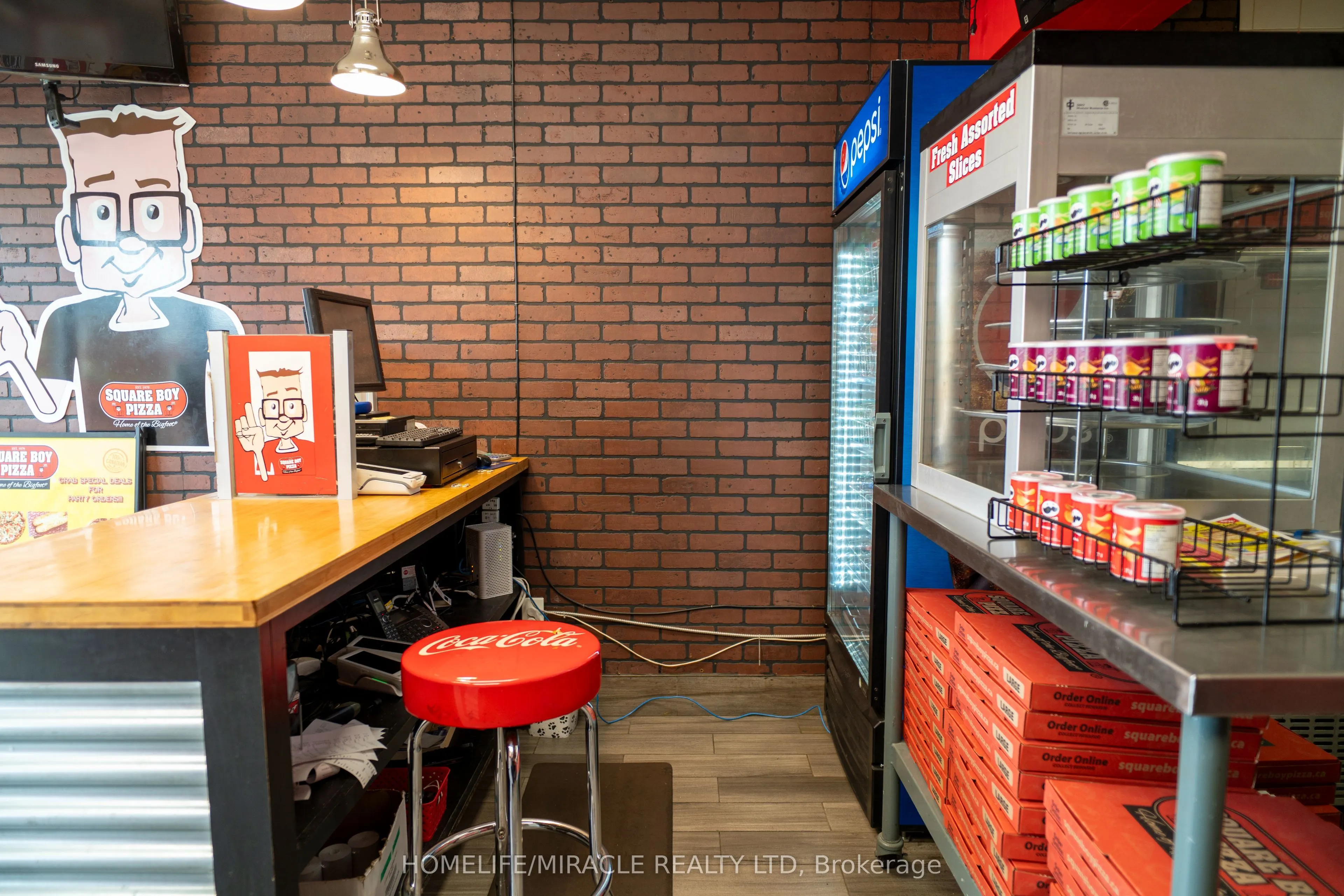 3 Harwood Avenue S