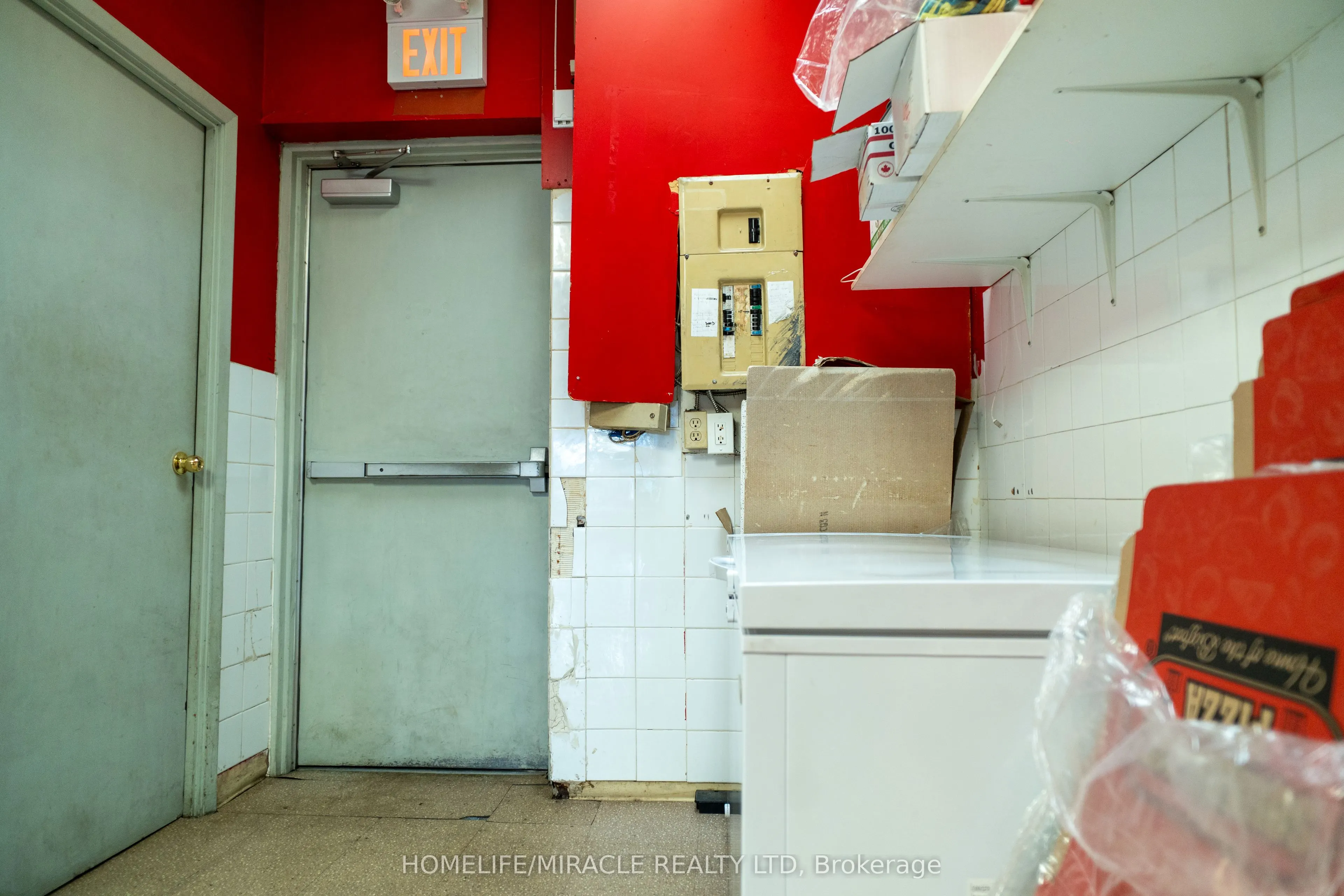 3 Harwood Avenue S