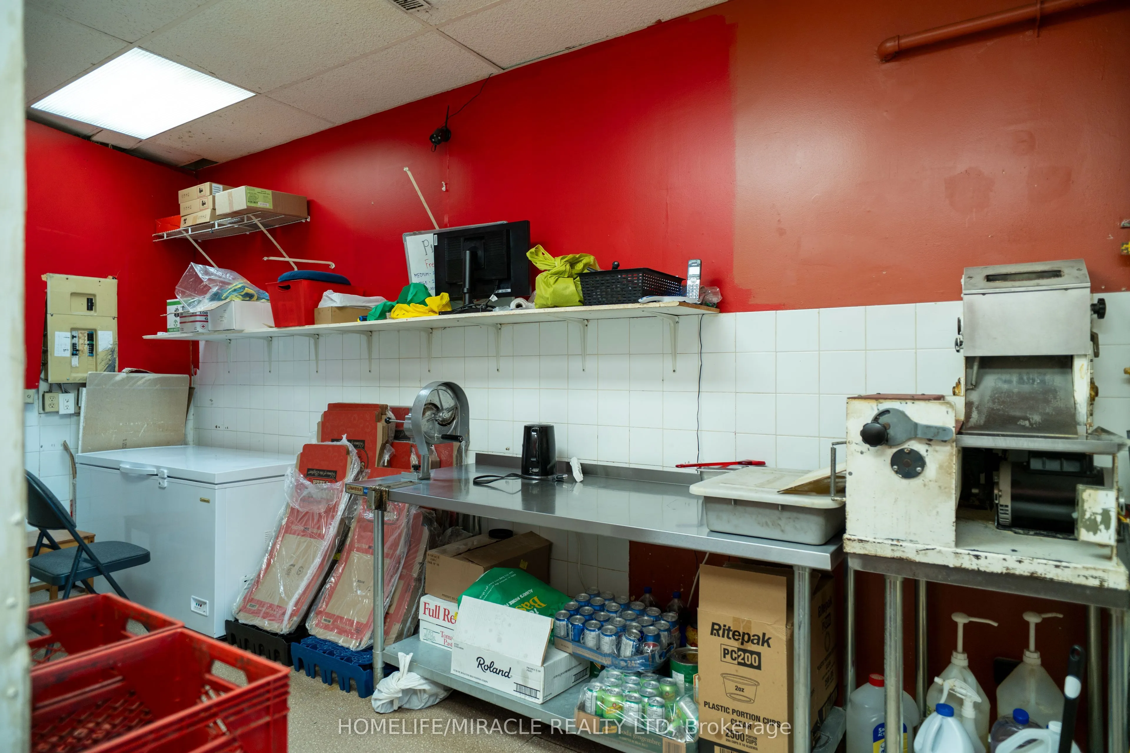 3 Harwood Avenue S