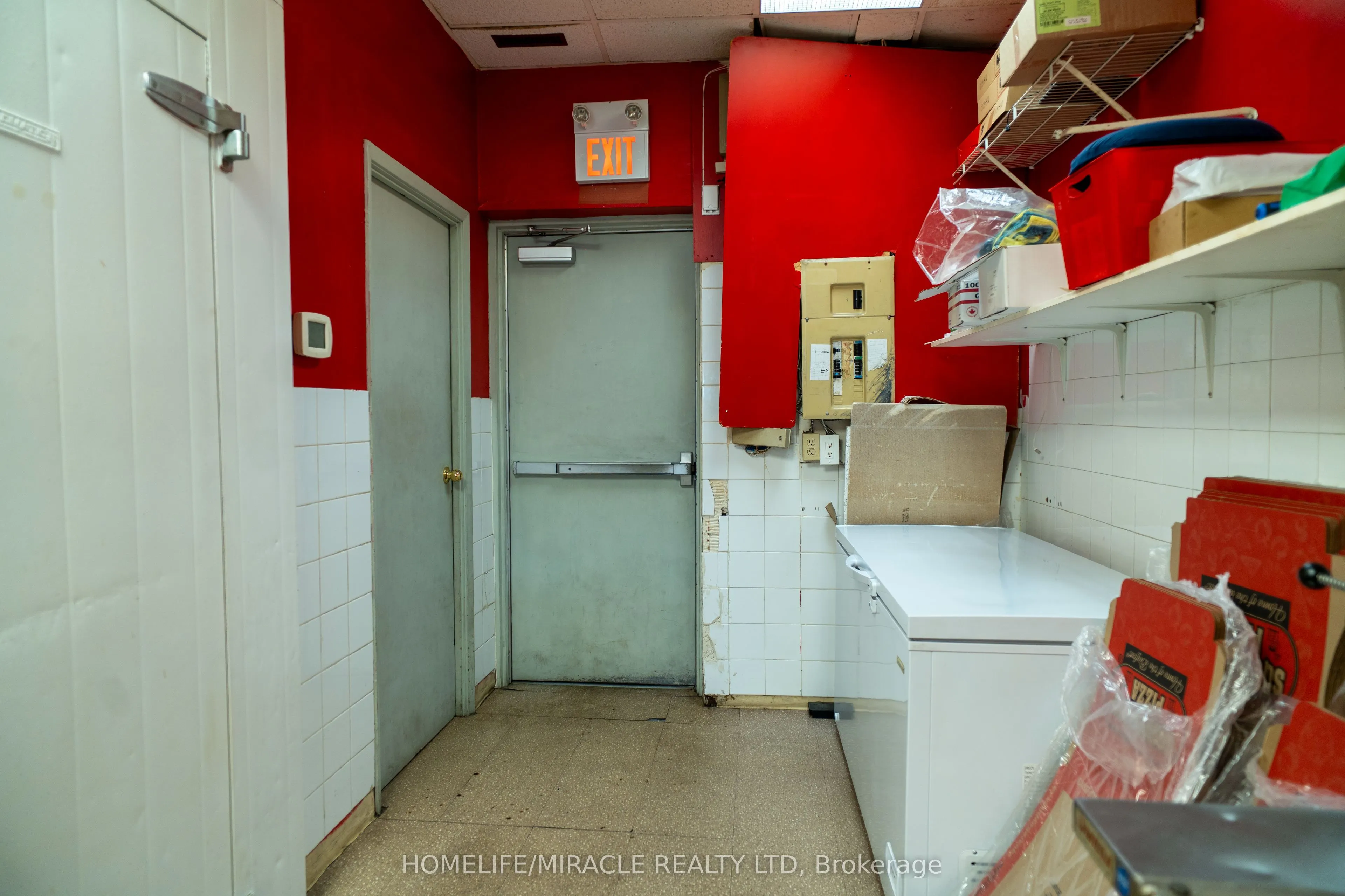3 Harwood Avenue S
