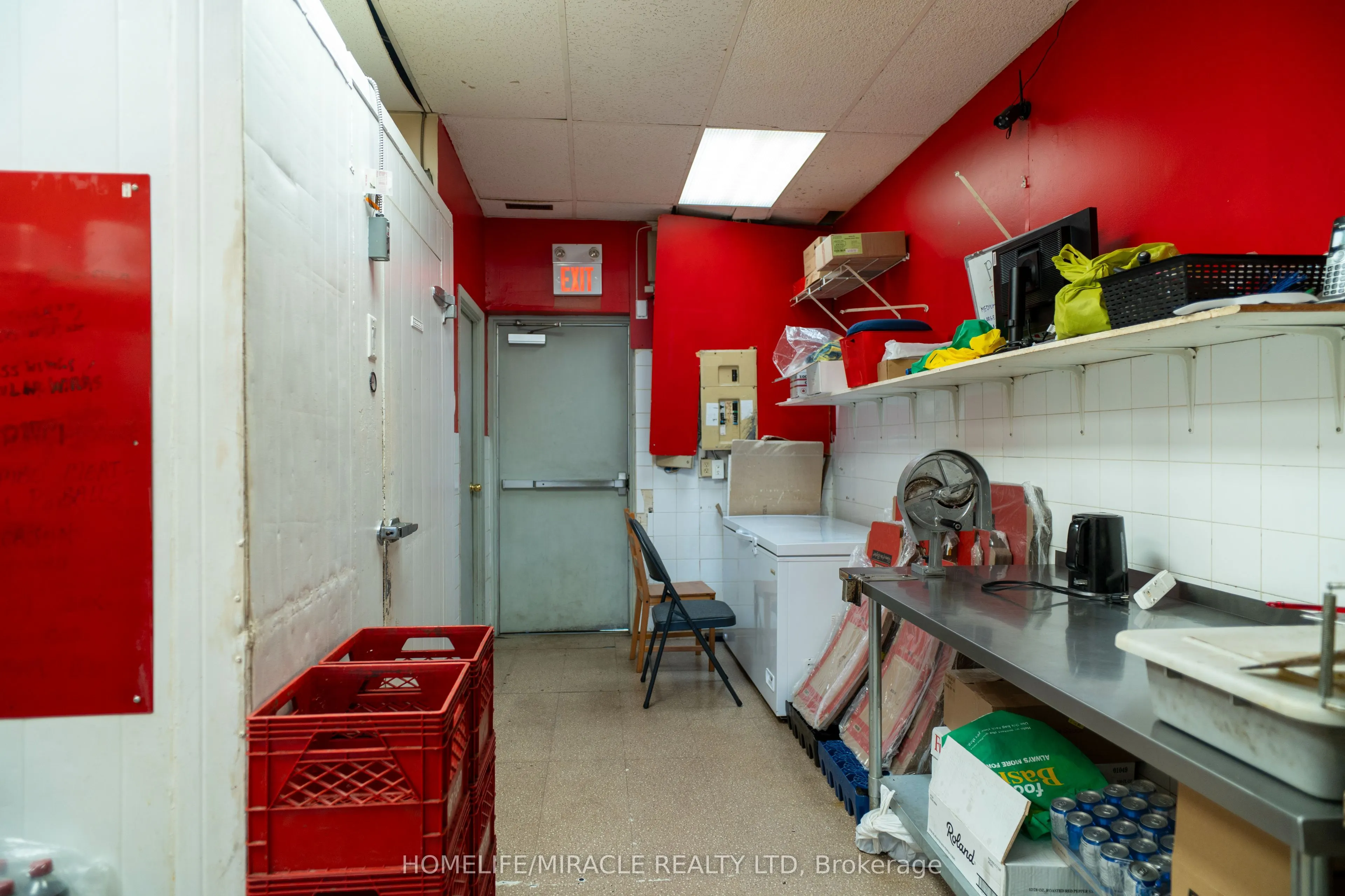 3 Harwood Avenue S