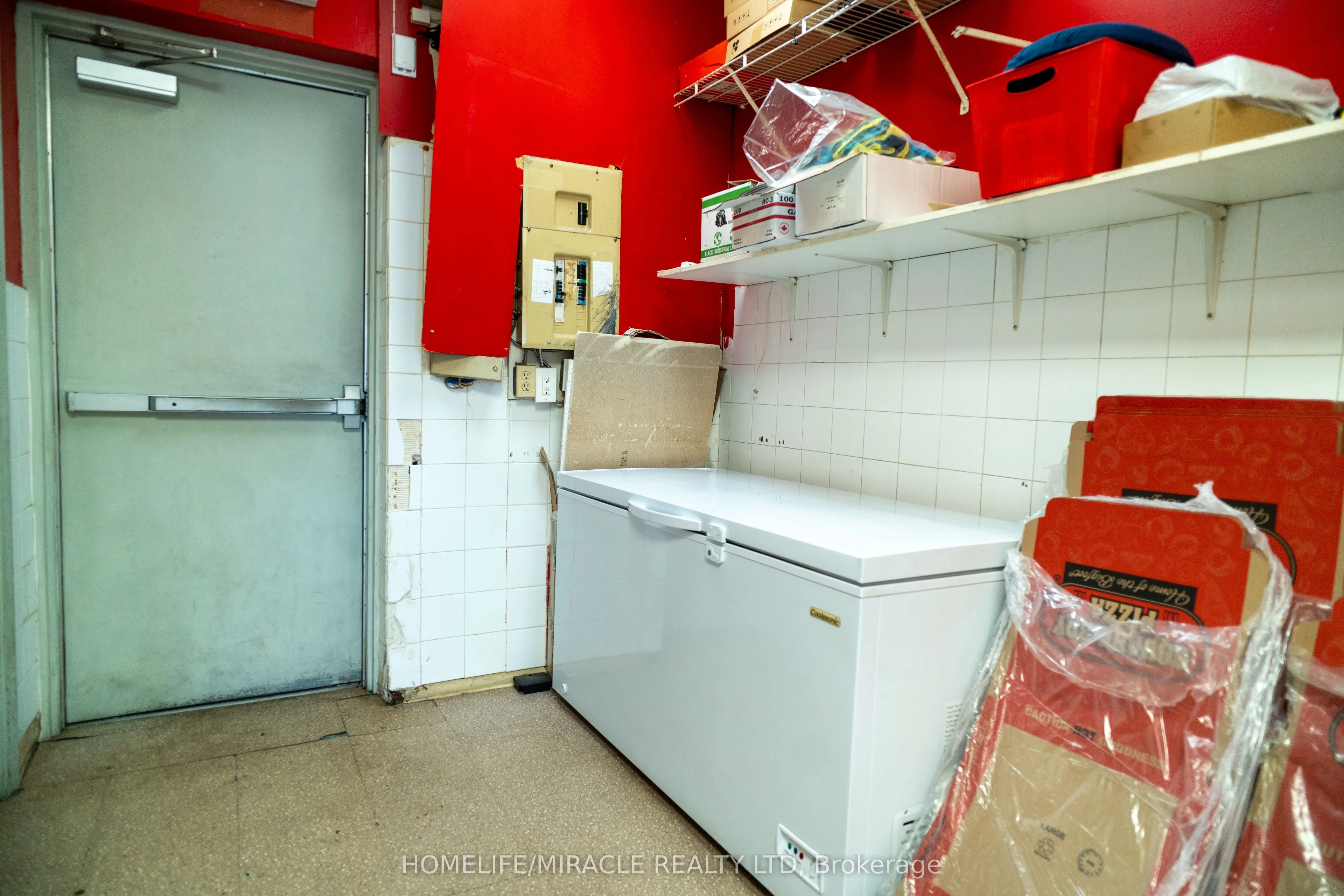 3 Harwood Avenue S