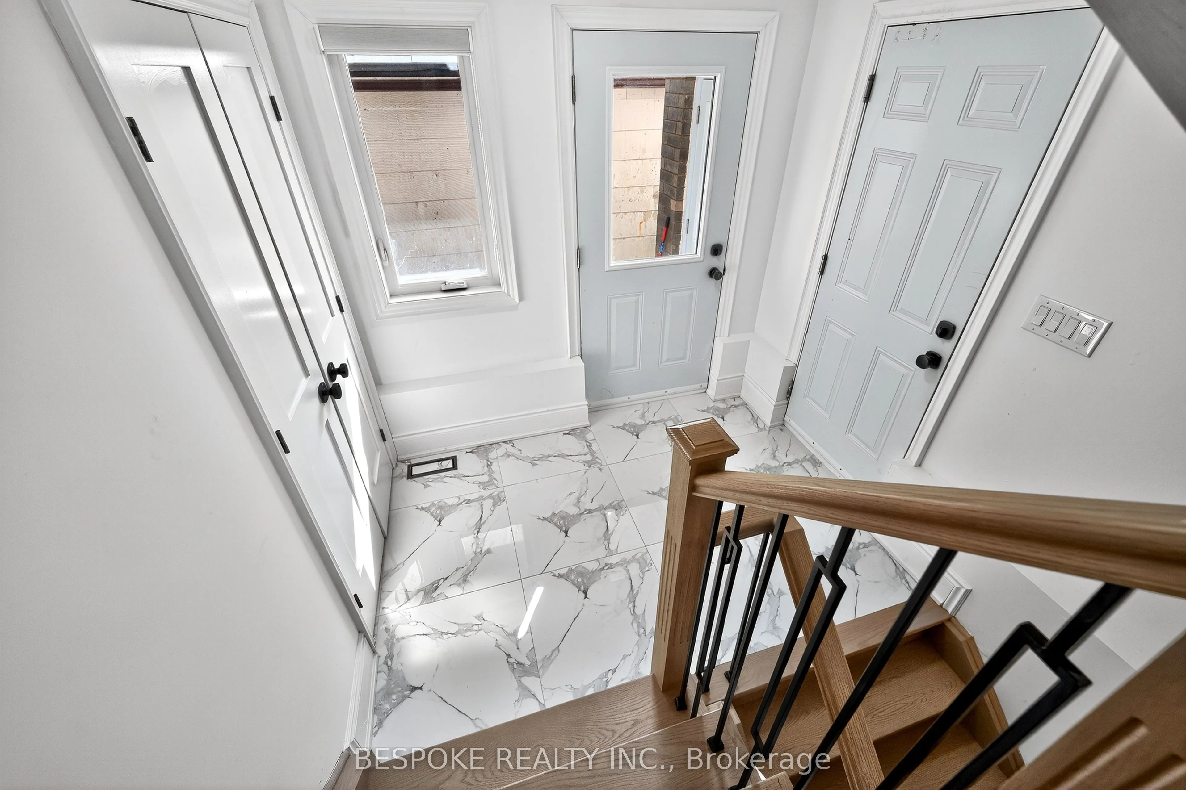 33 Maple Street