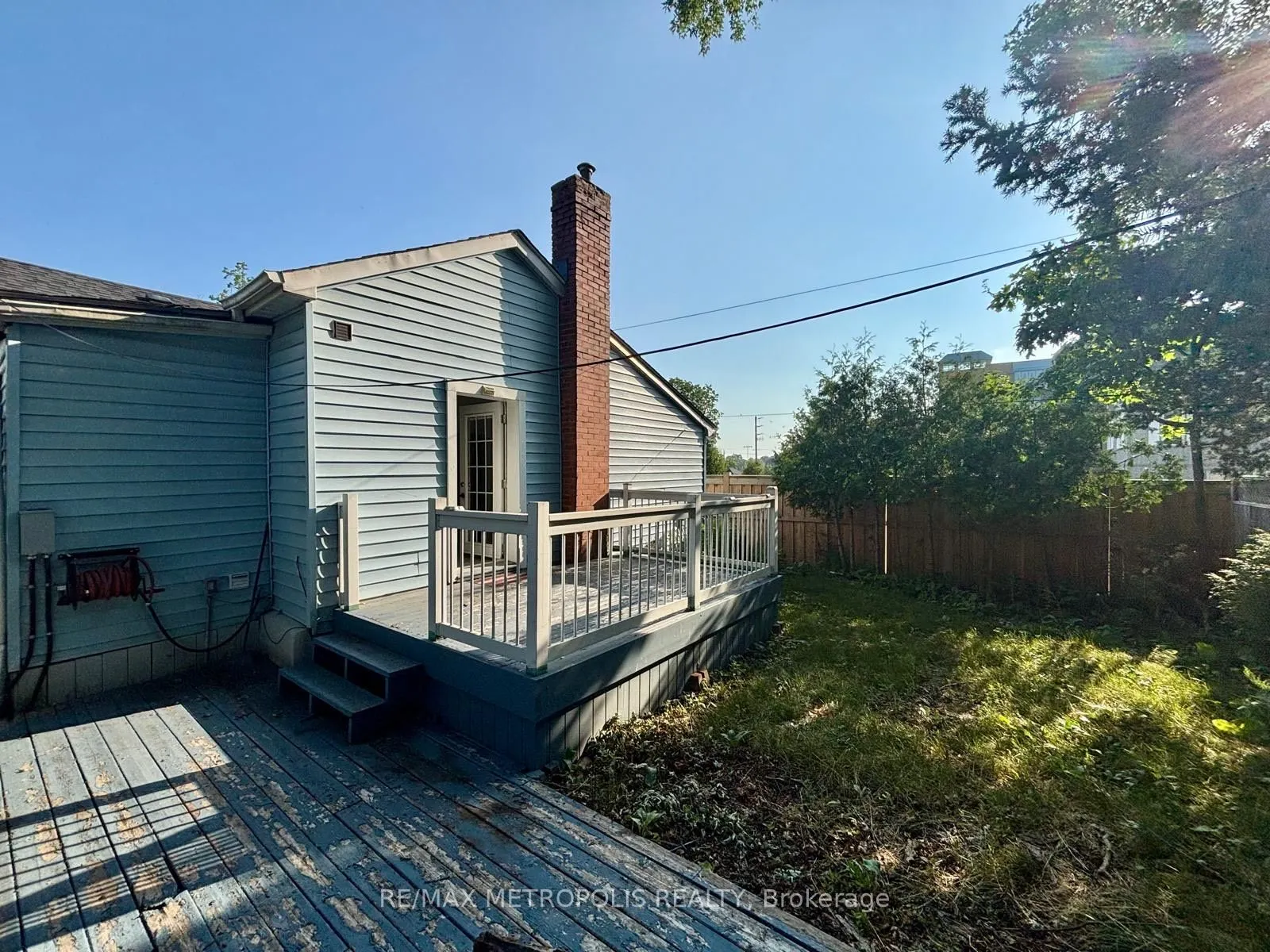 72 Colborne Street W