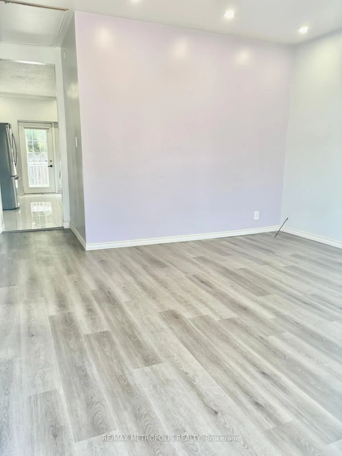 72 Colborne Street W