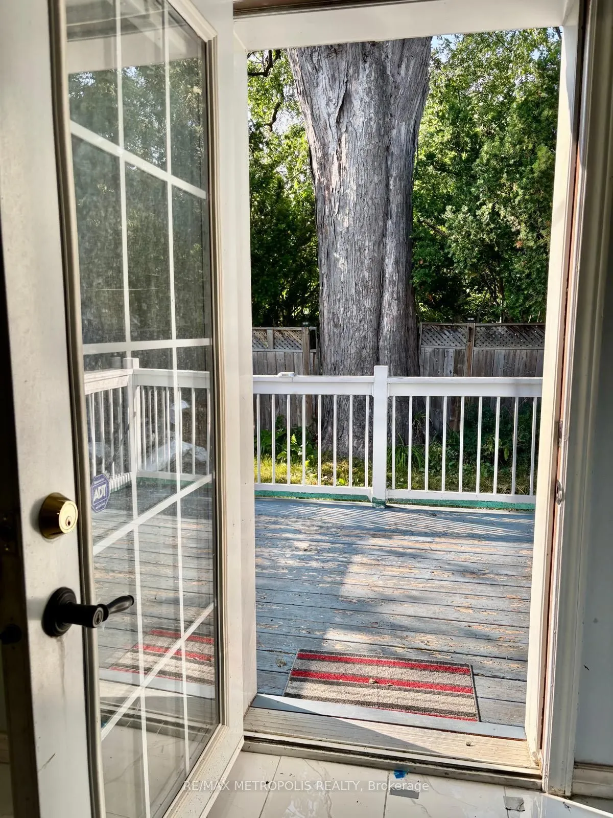 72 Colborne Street W