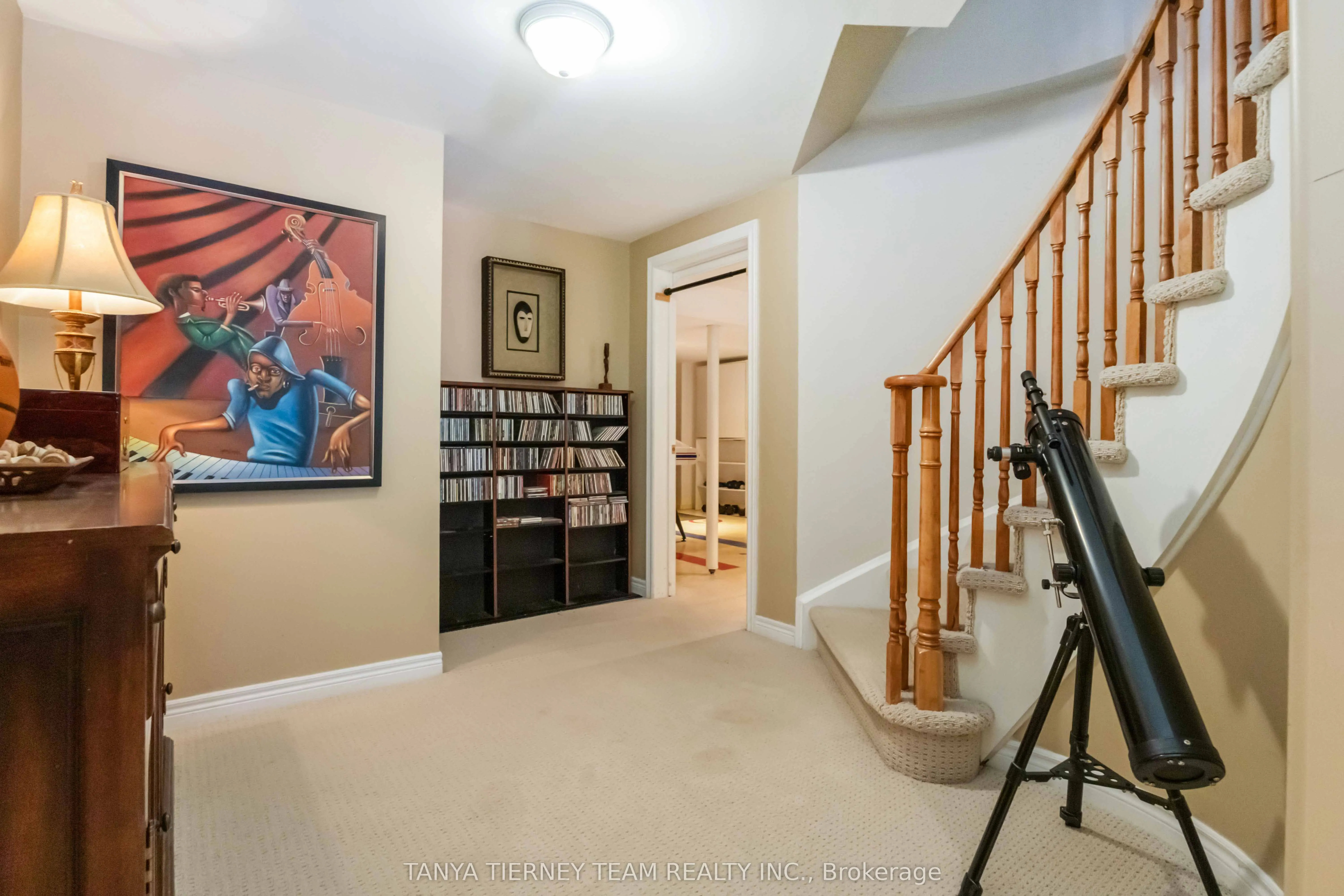 6 Braddock Court