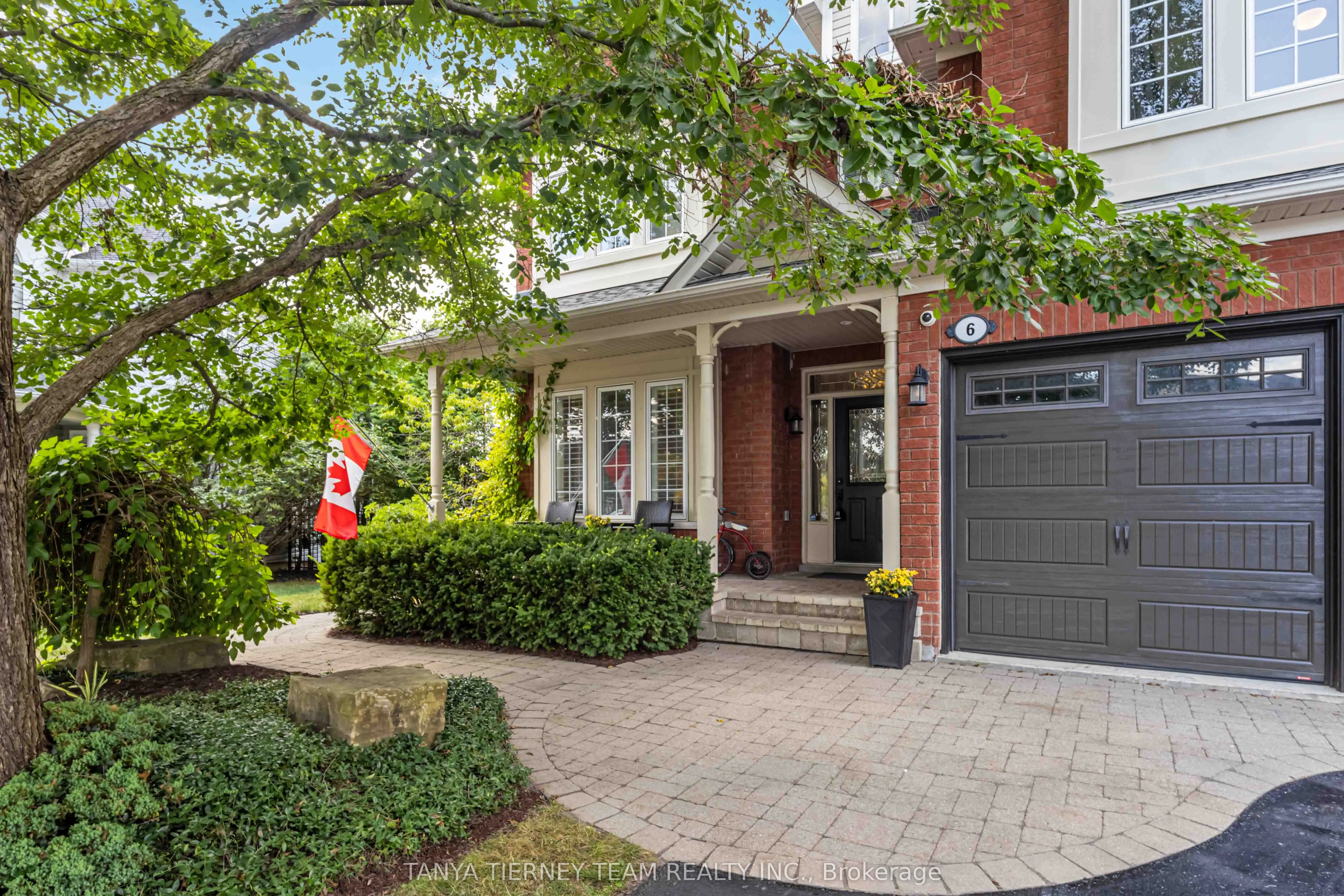 6 Braddock Court
