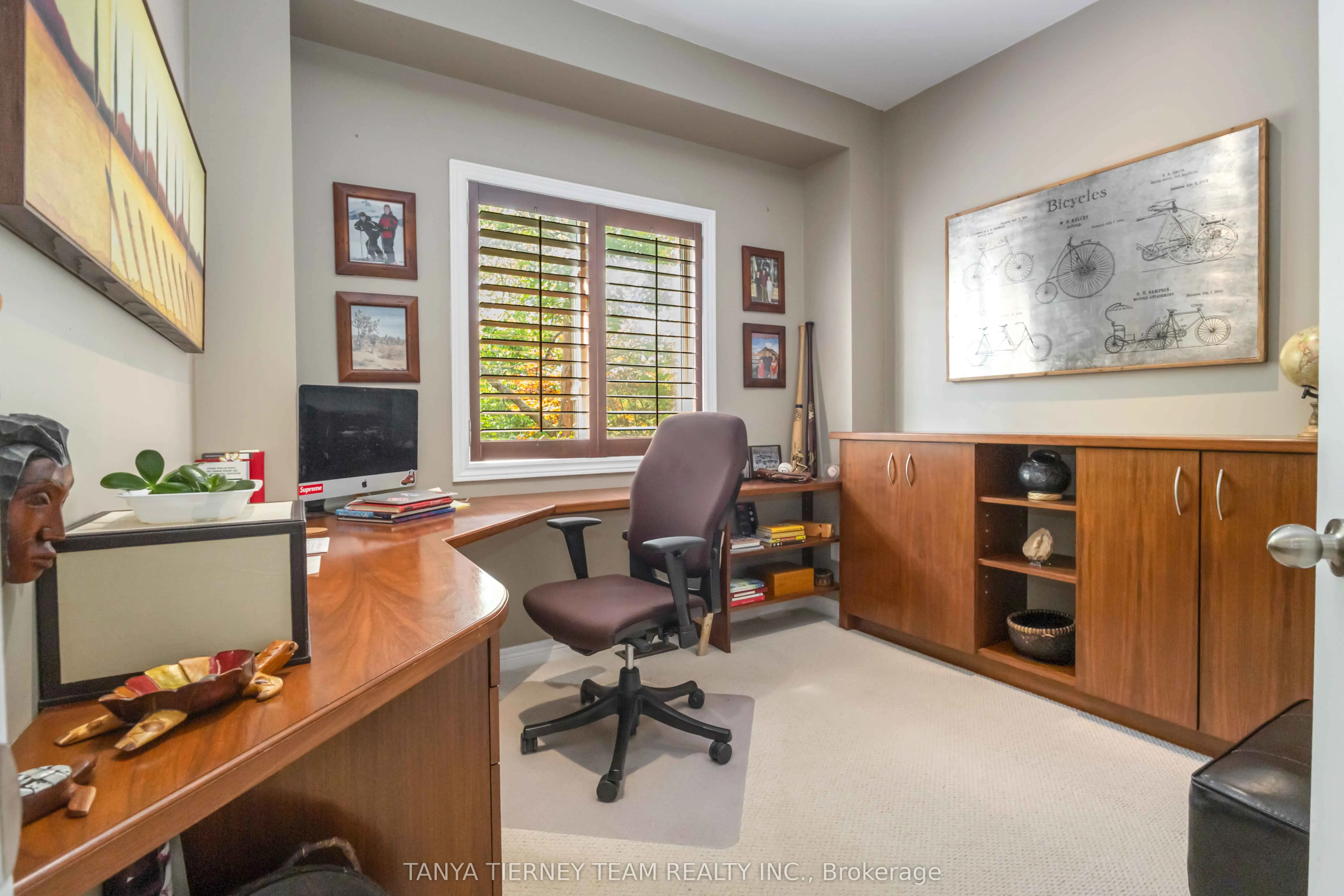 6 Braddock Court