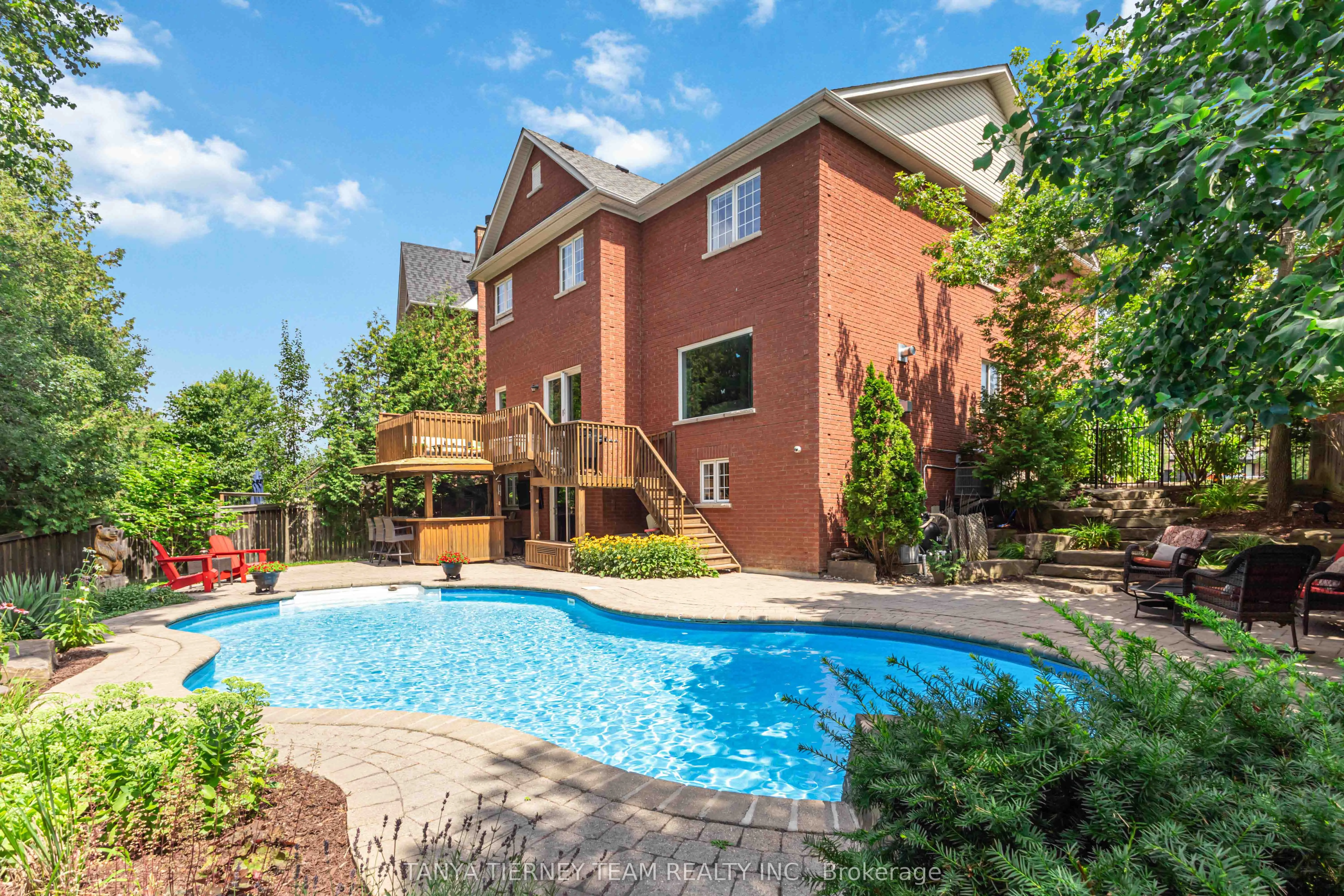 6 Braddock Court