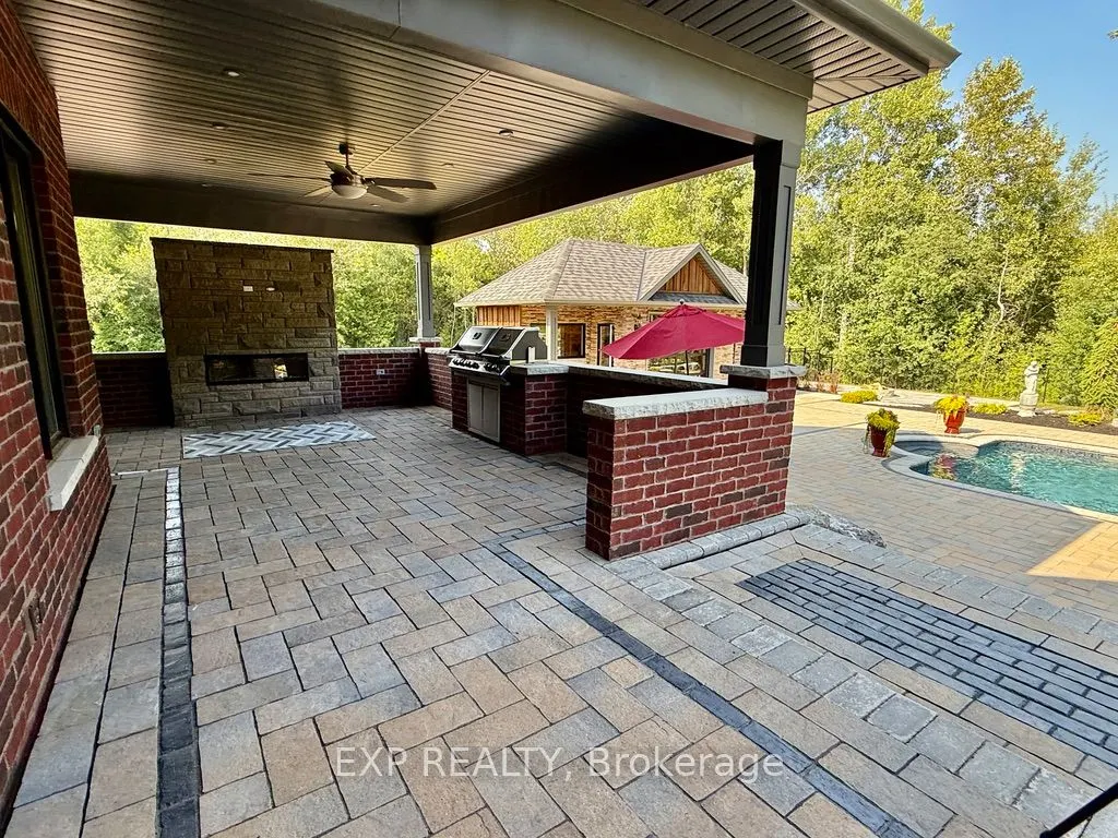 849 Townline Road N