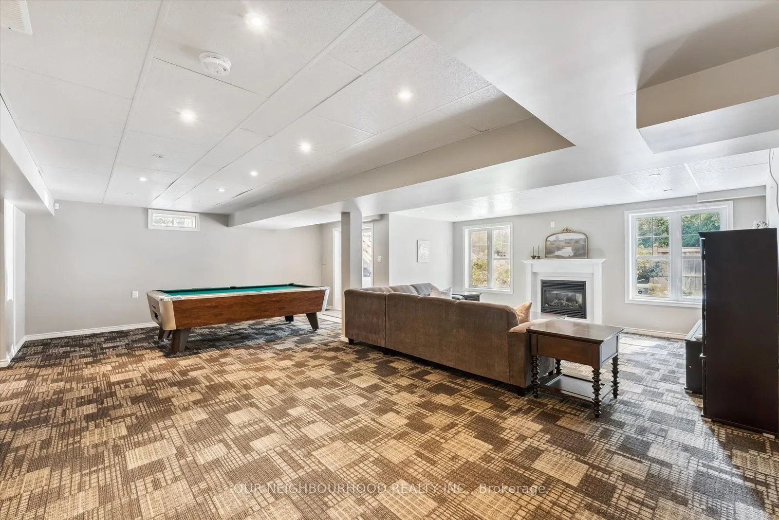 794 Hanmore Court