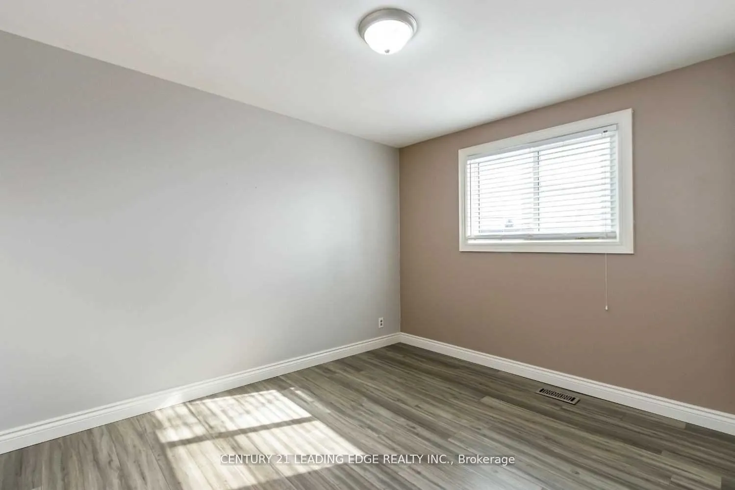 1323 Poprad Avenue, #Upper