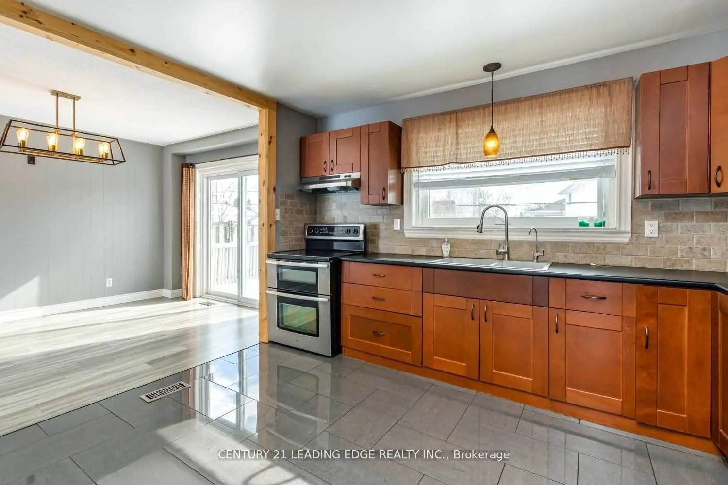 1323 Poprad Avenue, #Upper