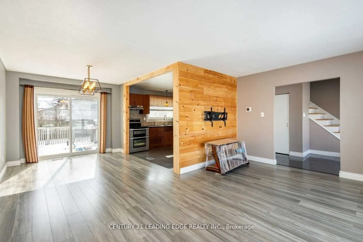 1323 Poprad Avenue, #Upper