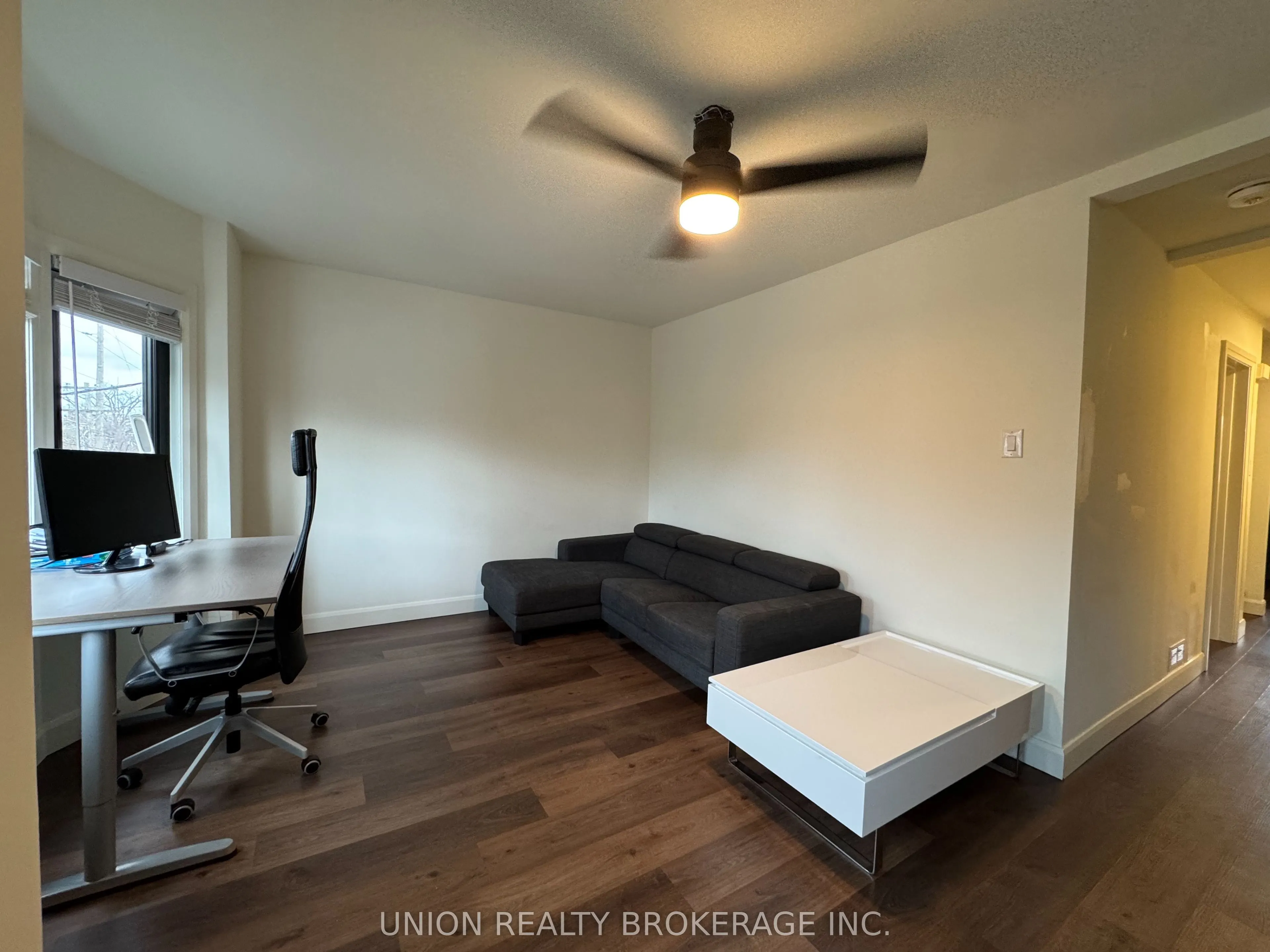 2137 Gerrard Street E, #Upper