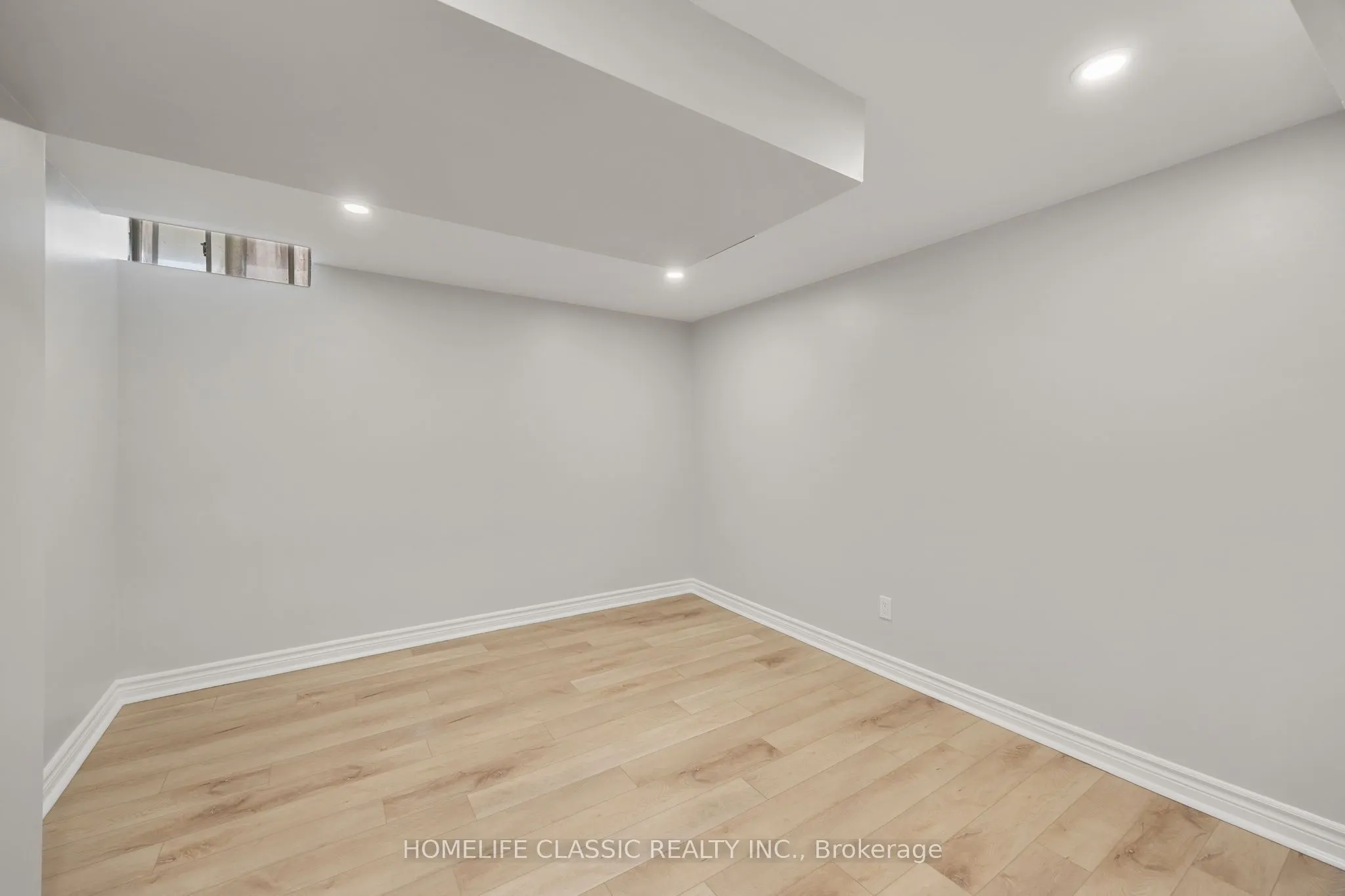 550 Dahlia Crescent
