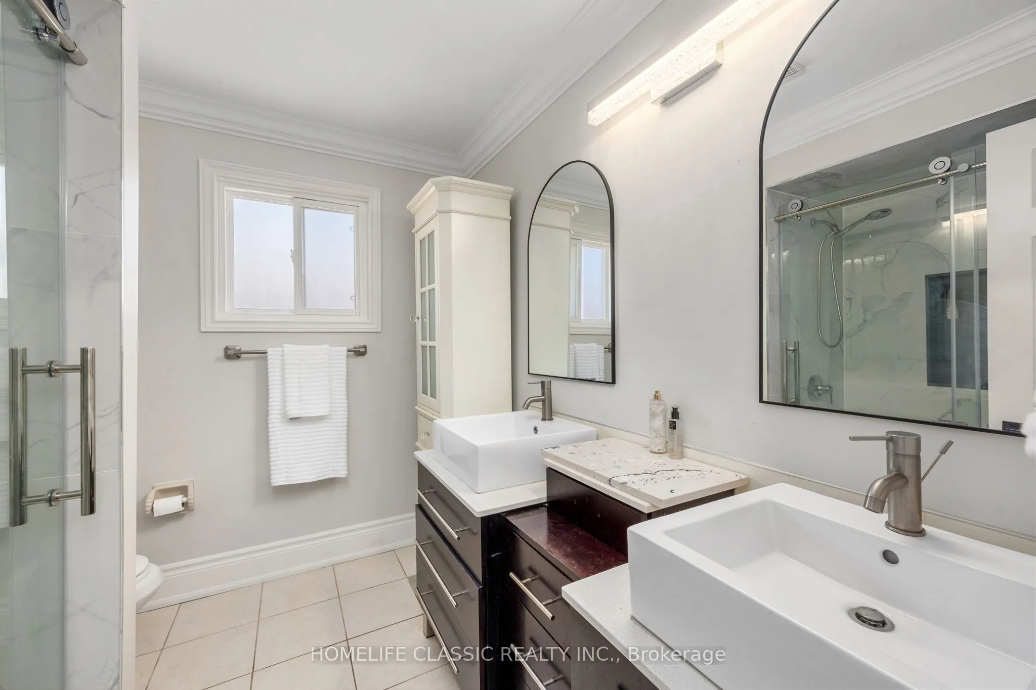550 Dahlia Crescent