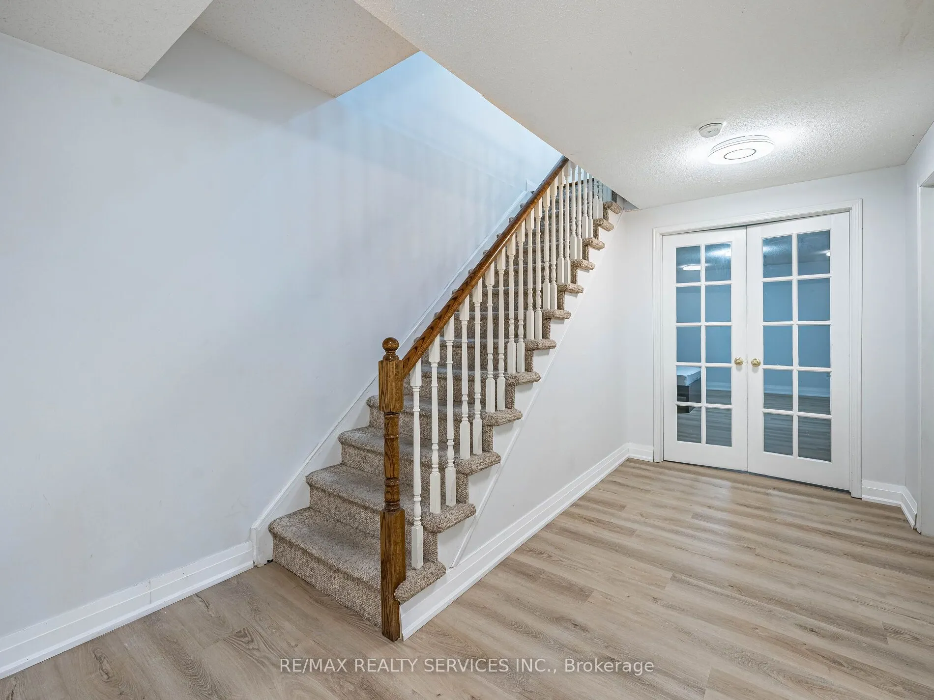 1995 Royal Road, #136