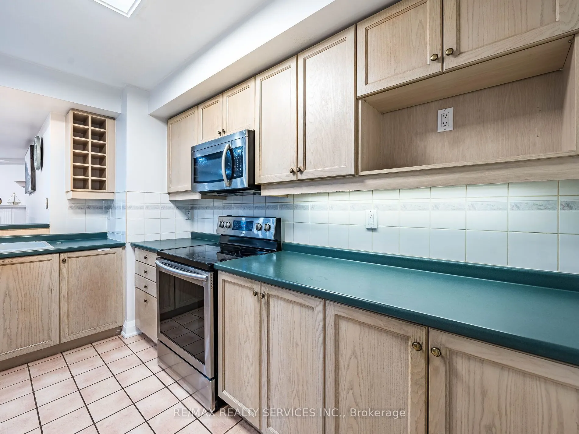 1995 Royal Road, #136