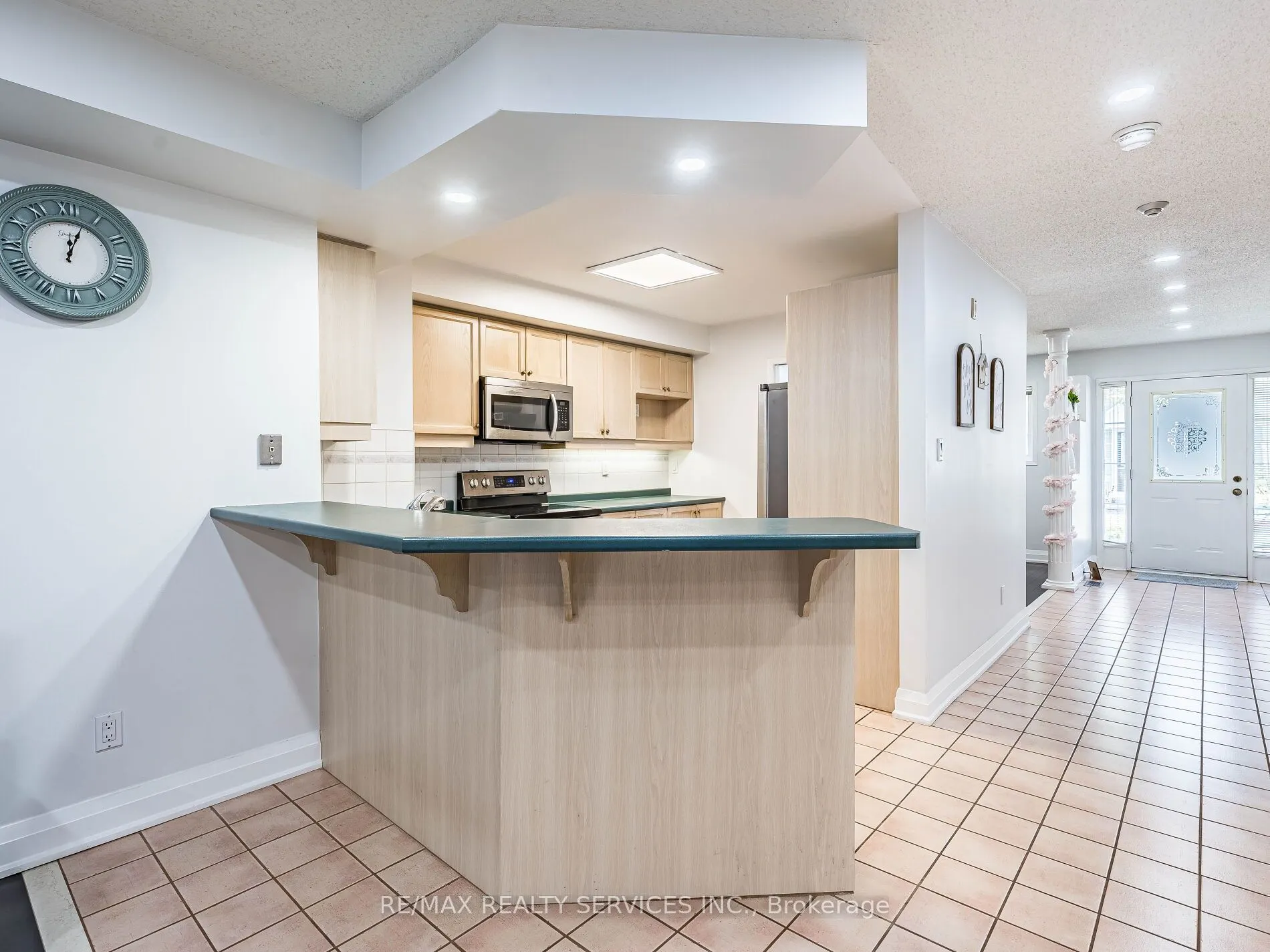 1995 Royal Road, #136