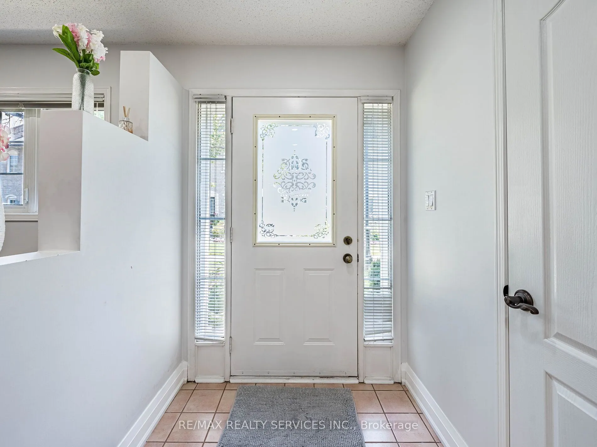 1995 Royal Road, #136