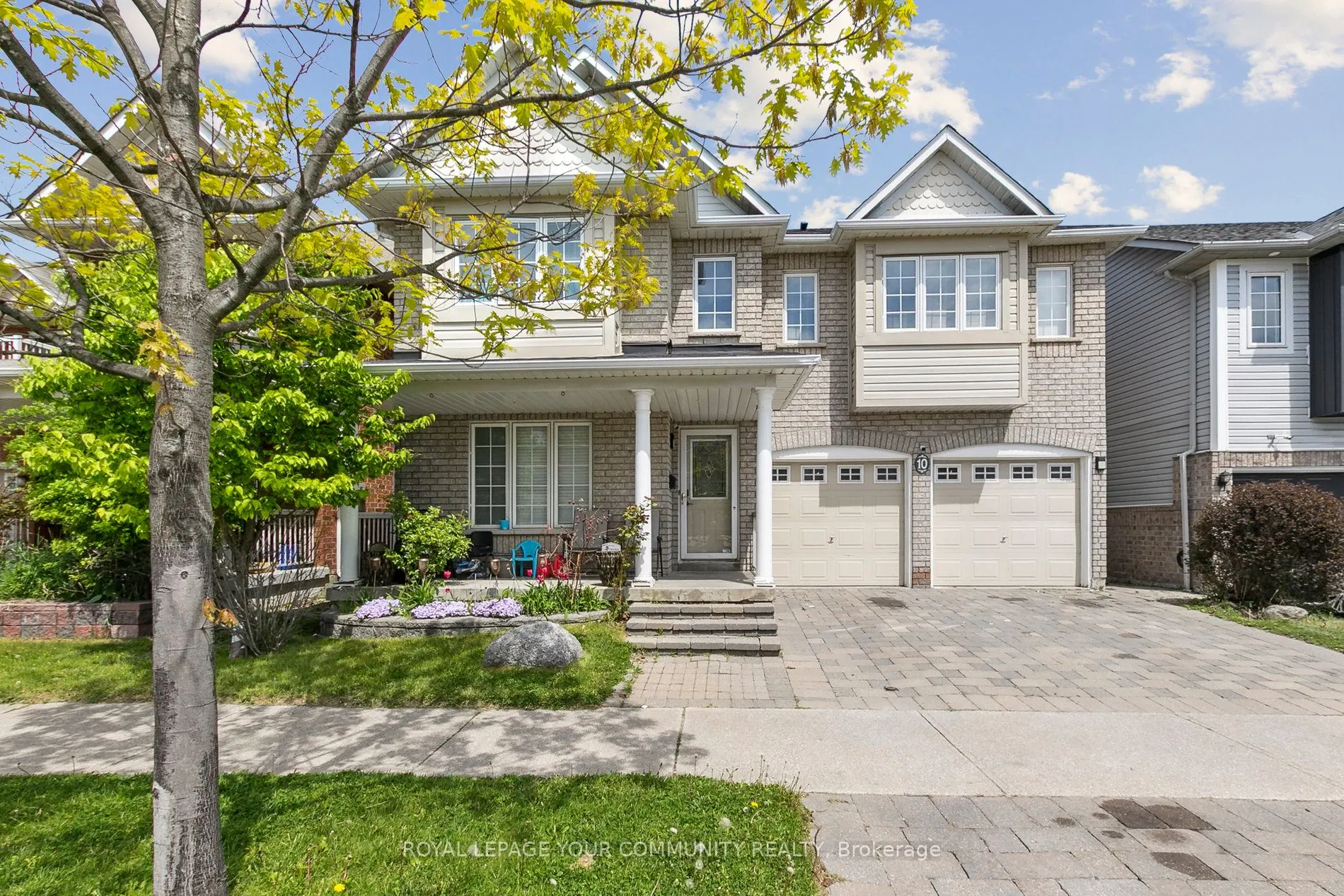 10 Greenhalf Drive