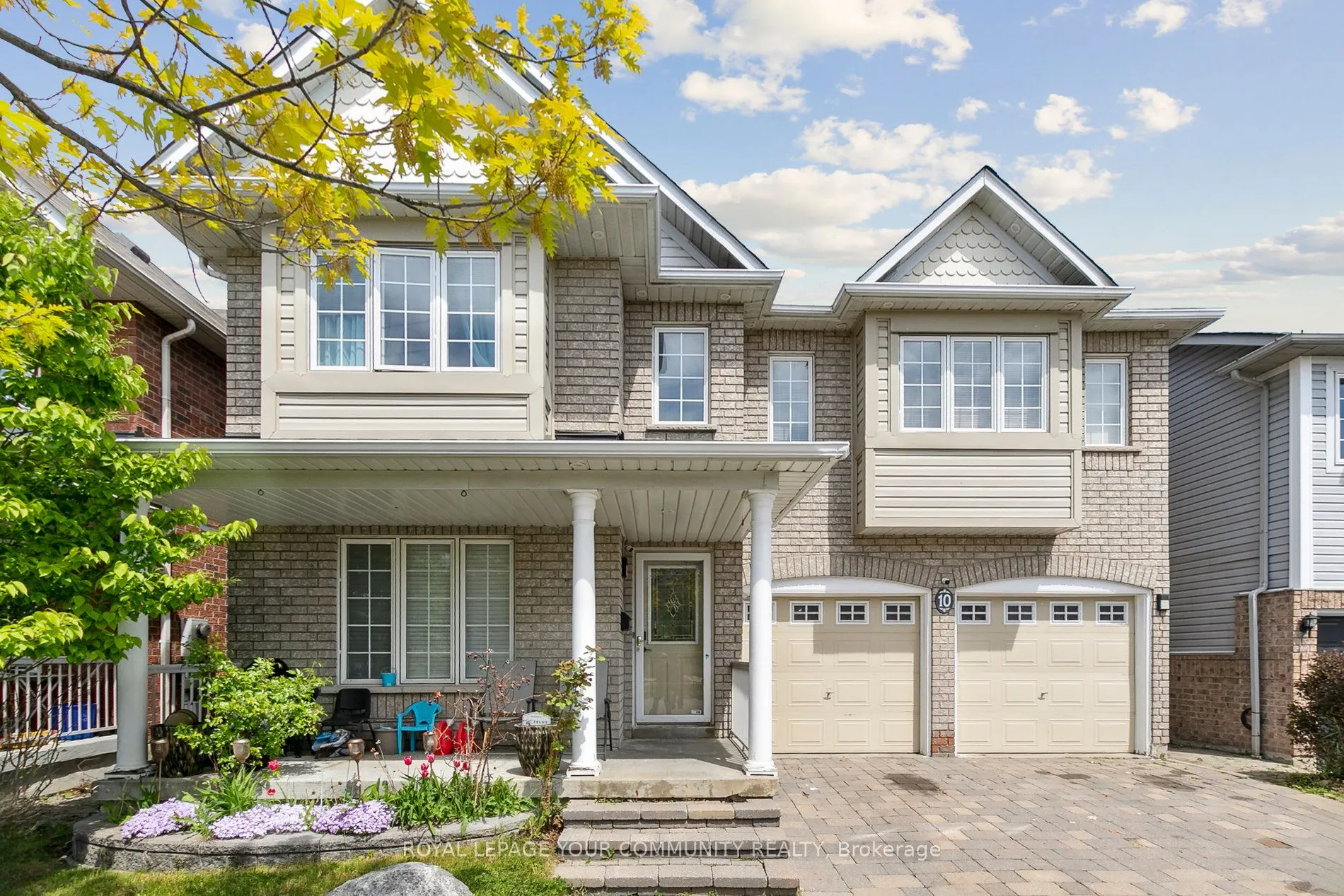 10 Greenhalf Drive